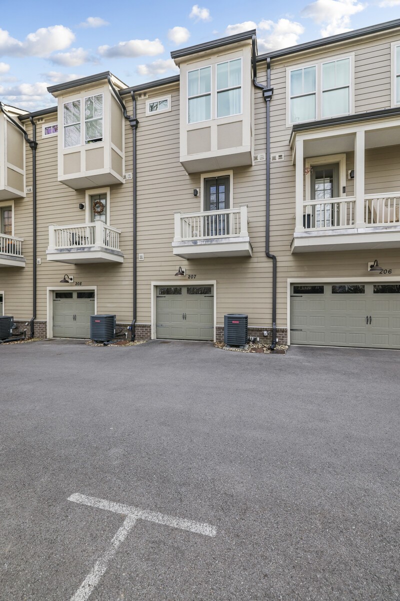 207 Porter Village Cir