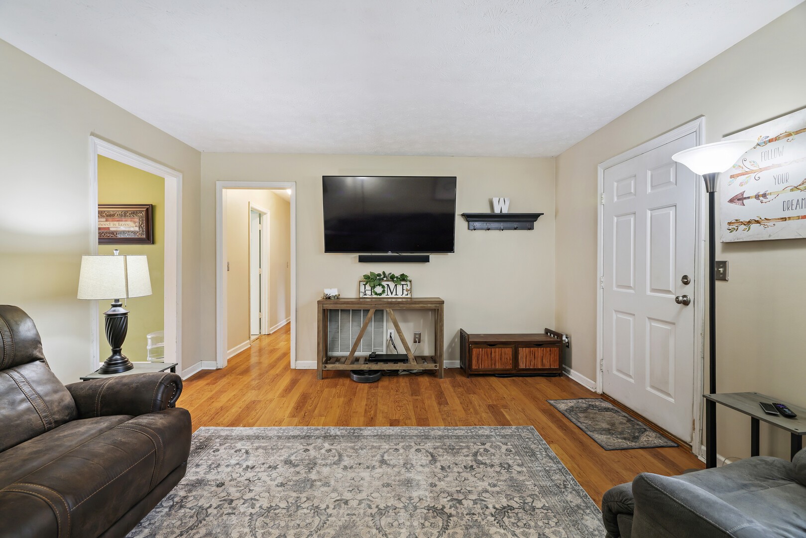 212 Glenrose Ln
