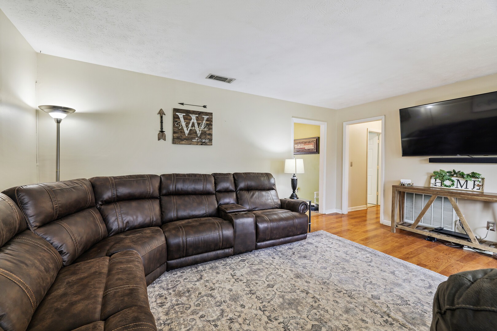 212 Glenrose Ln