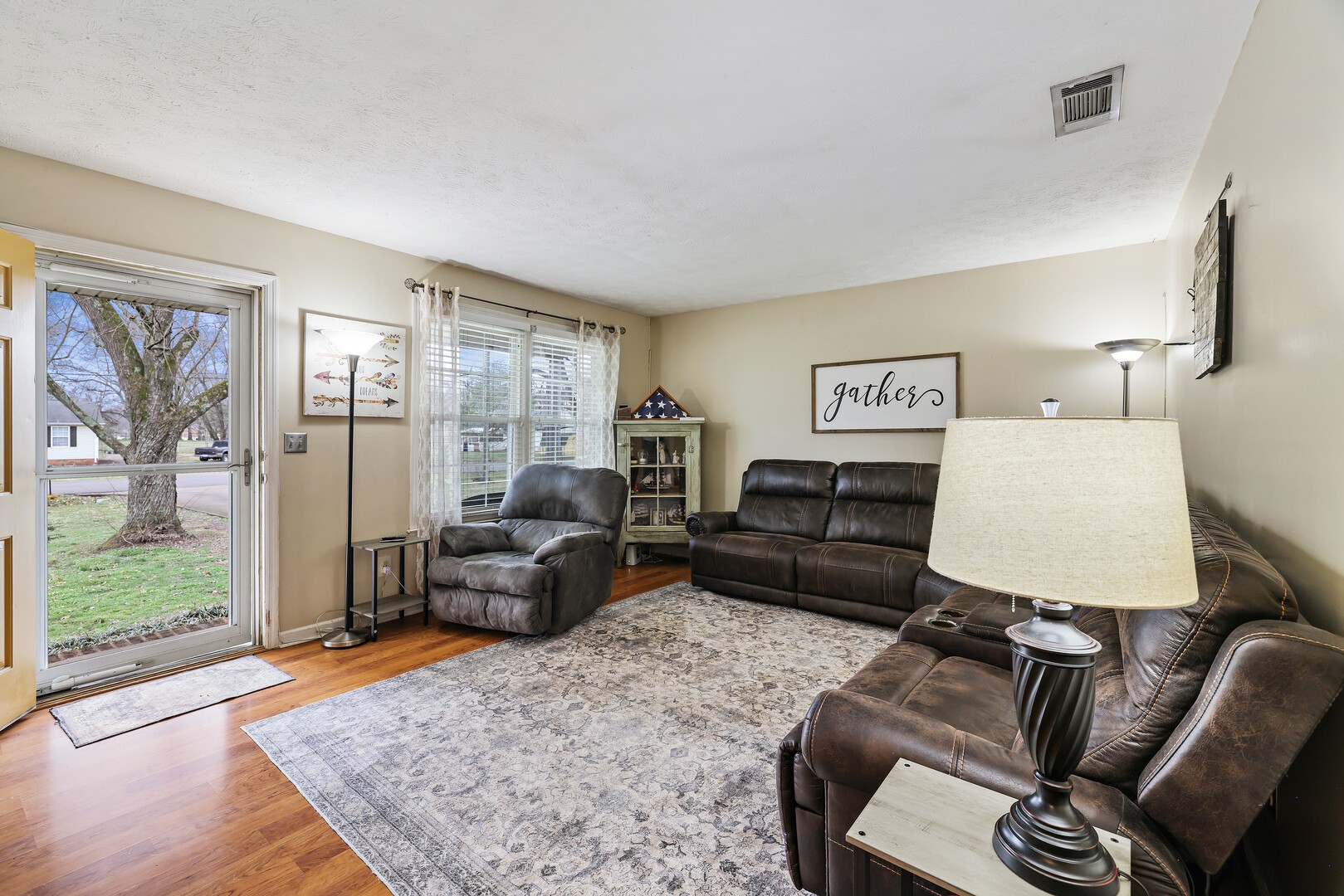 212 Glenrose Ln