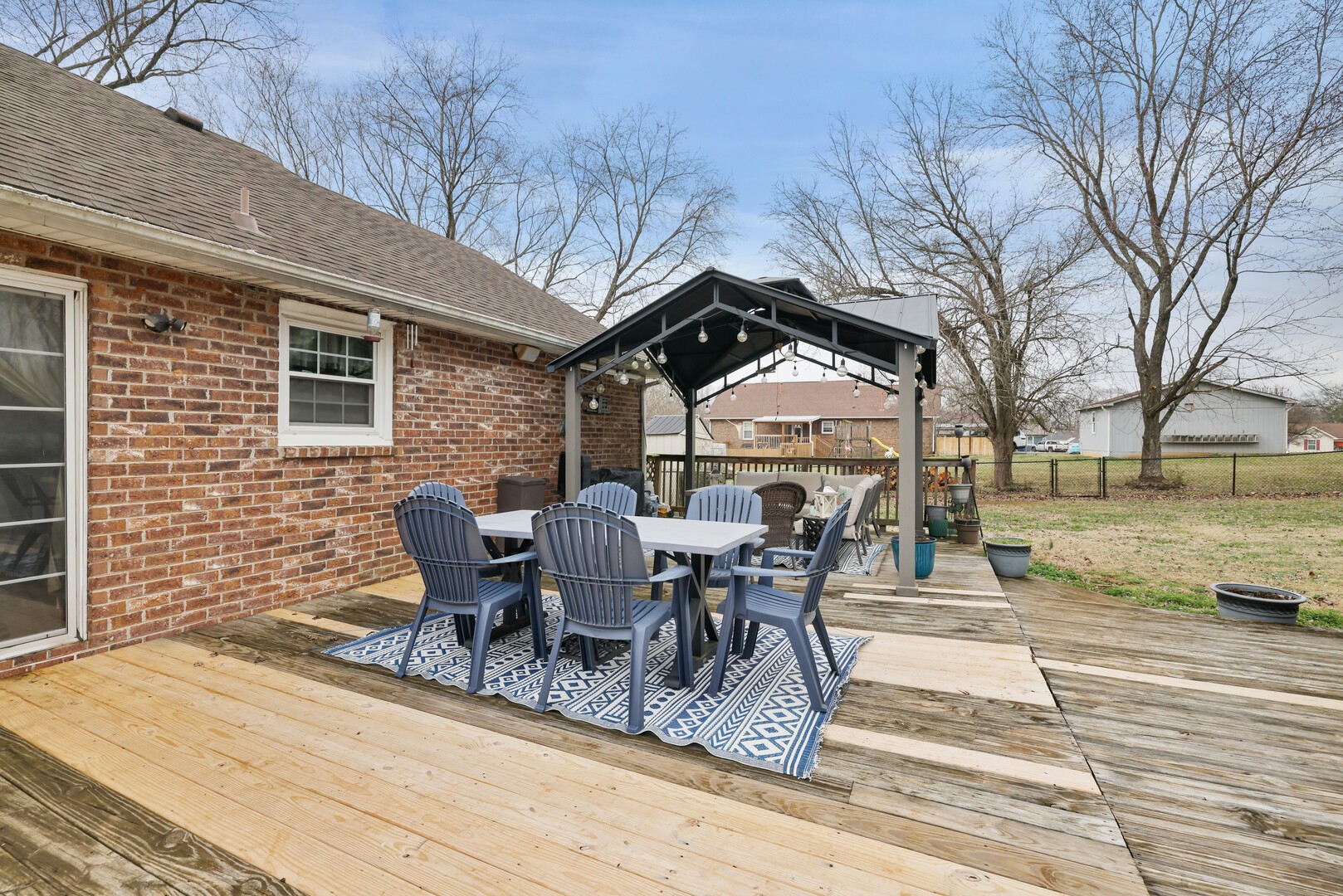 212 Glenrose Ln