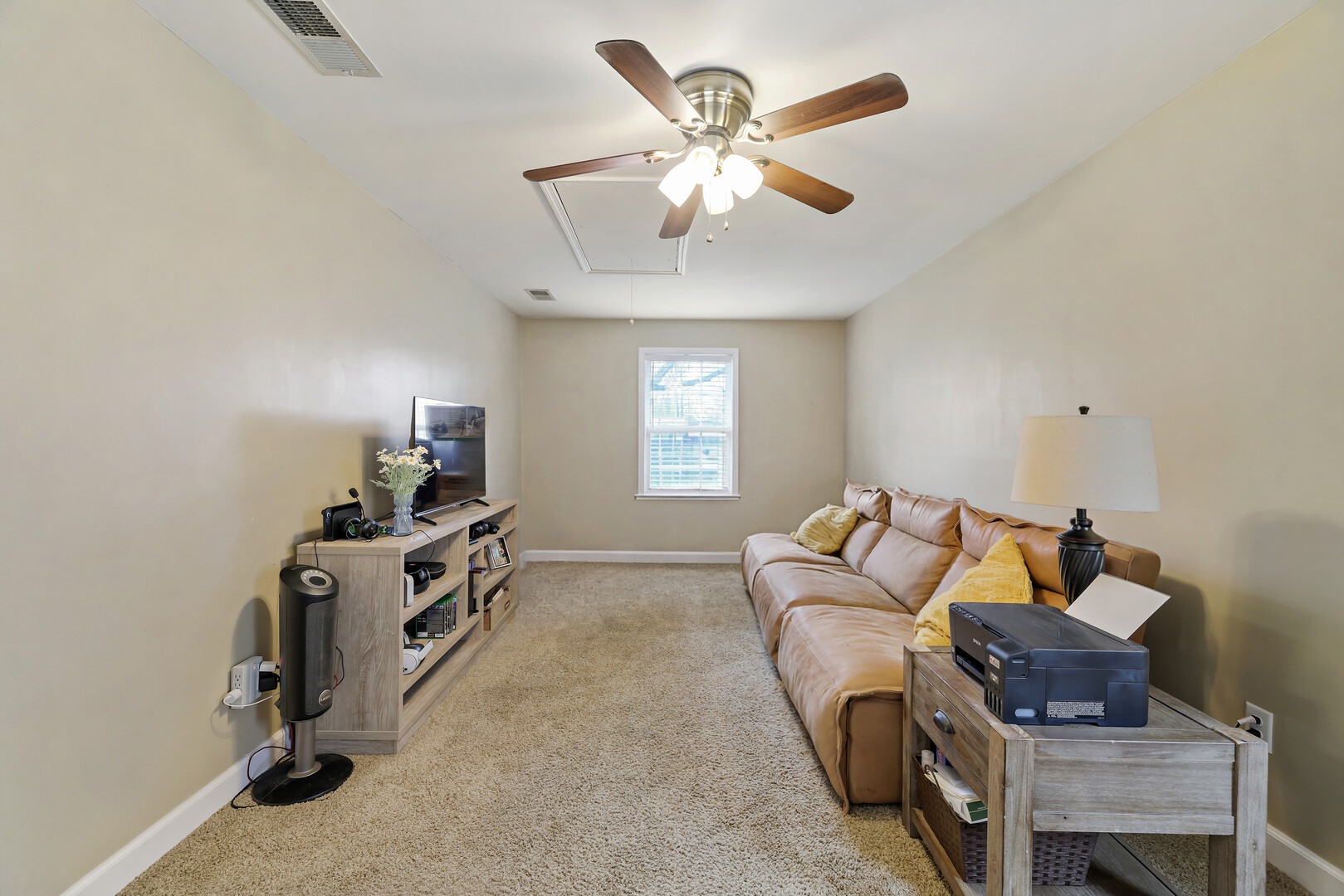 212 Glenrose Ln