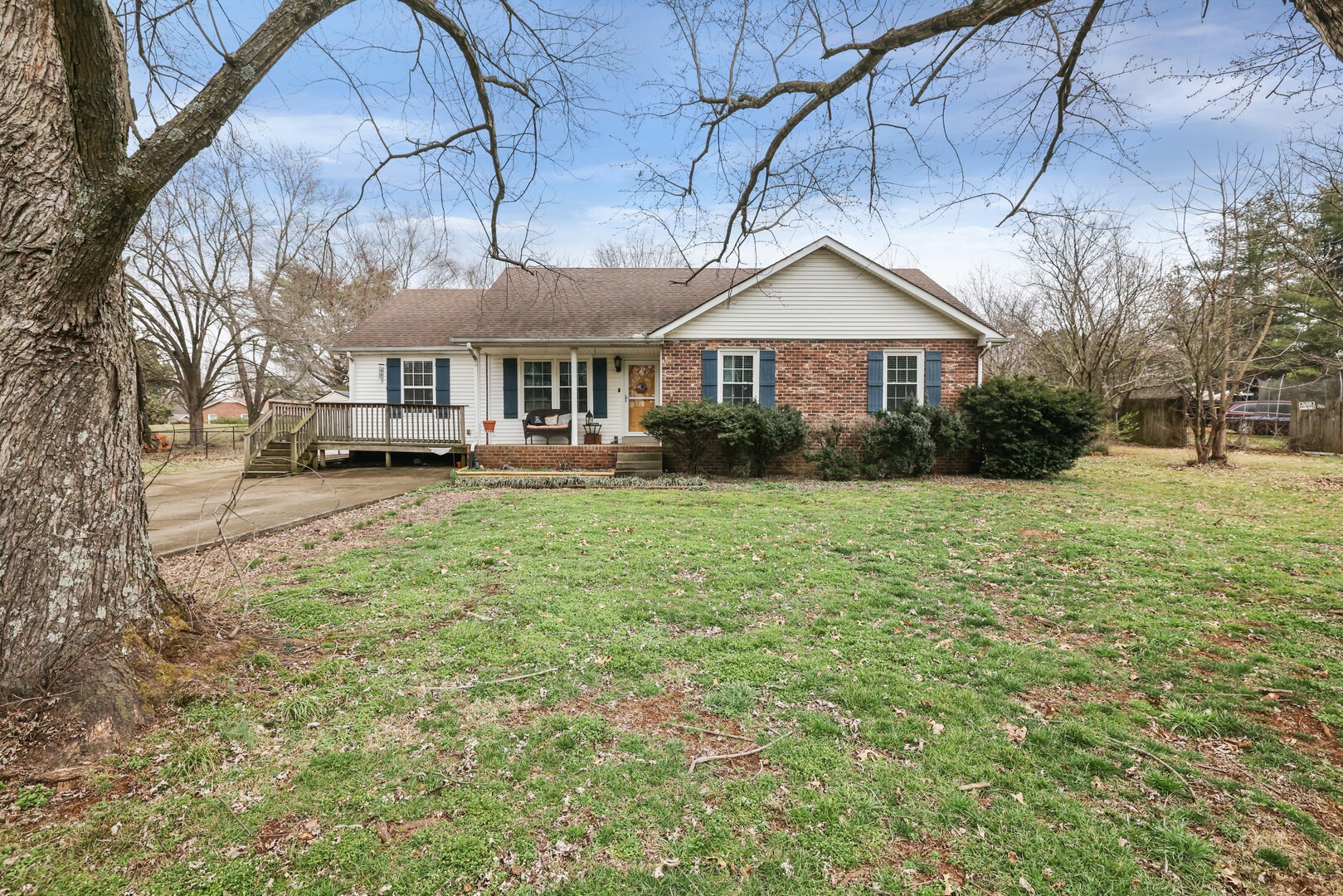 212 Glenrose Ln