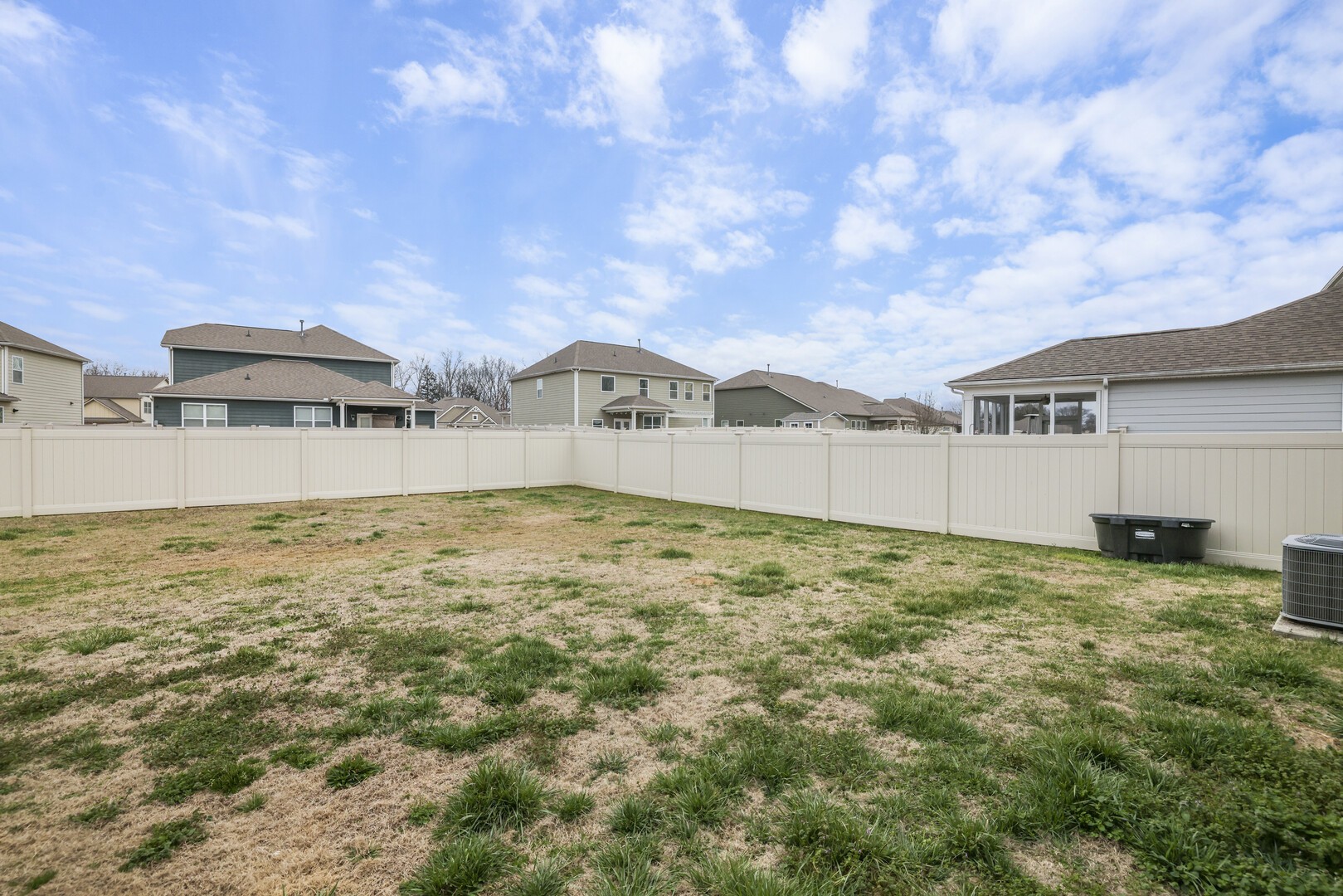 1142 Black Oak Dr