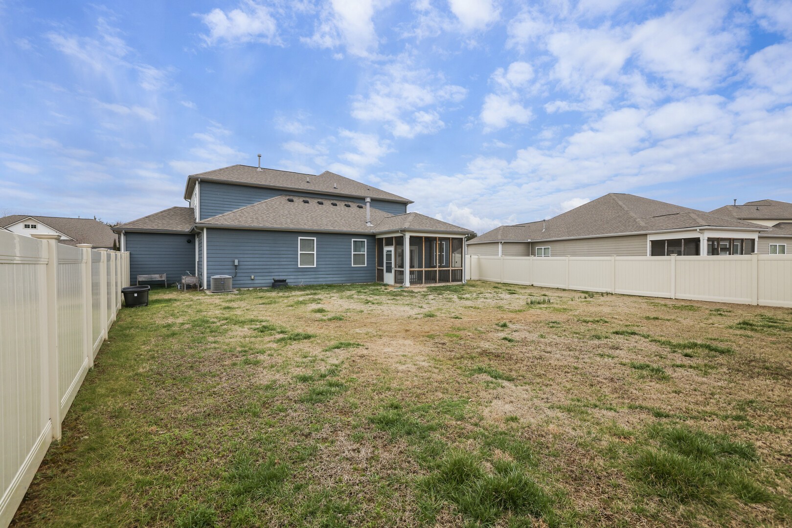 1142 Black Oak Dr