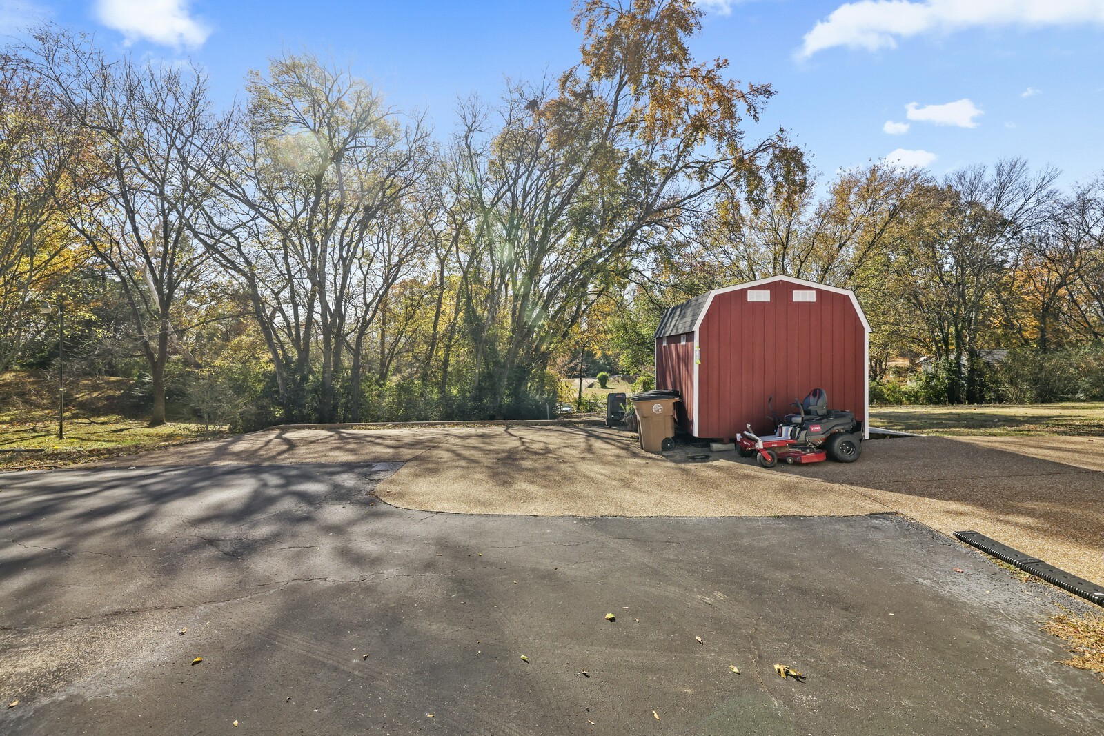 616 Vinson Dr