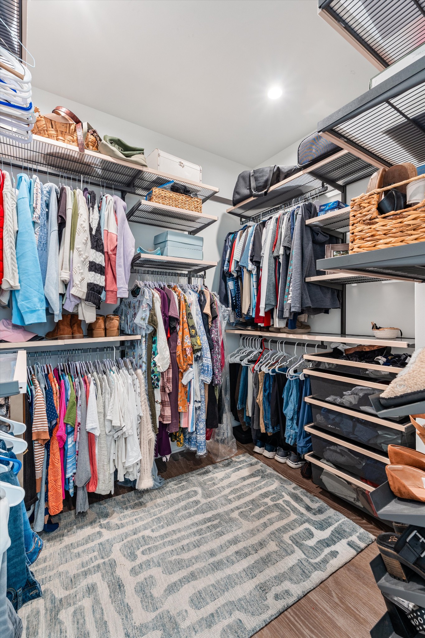 4020 Willow Belle Dr