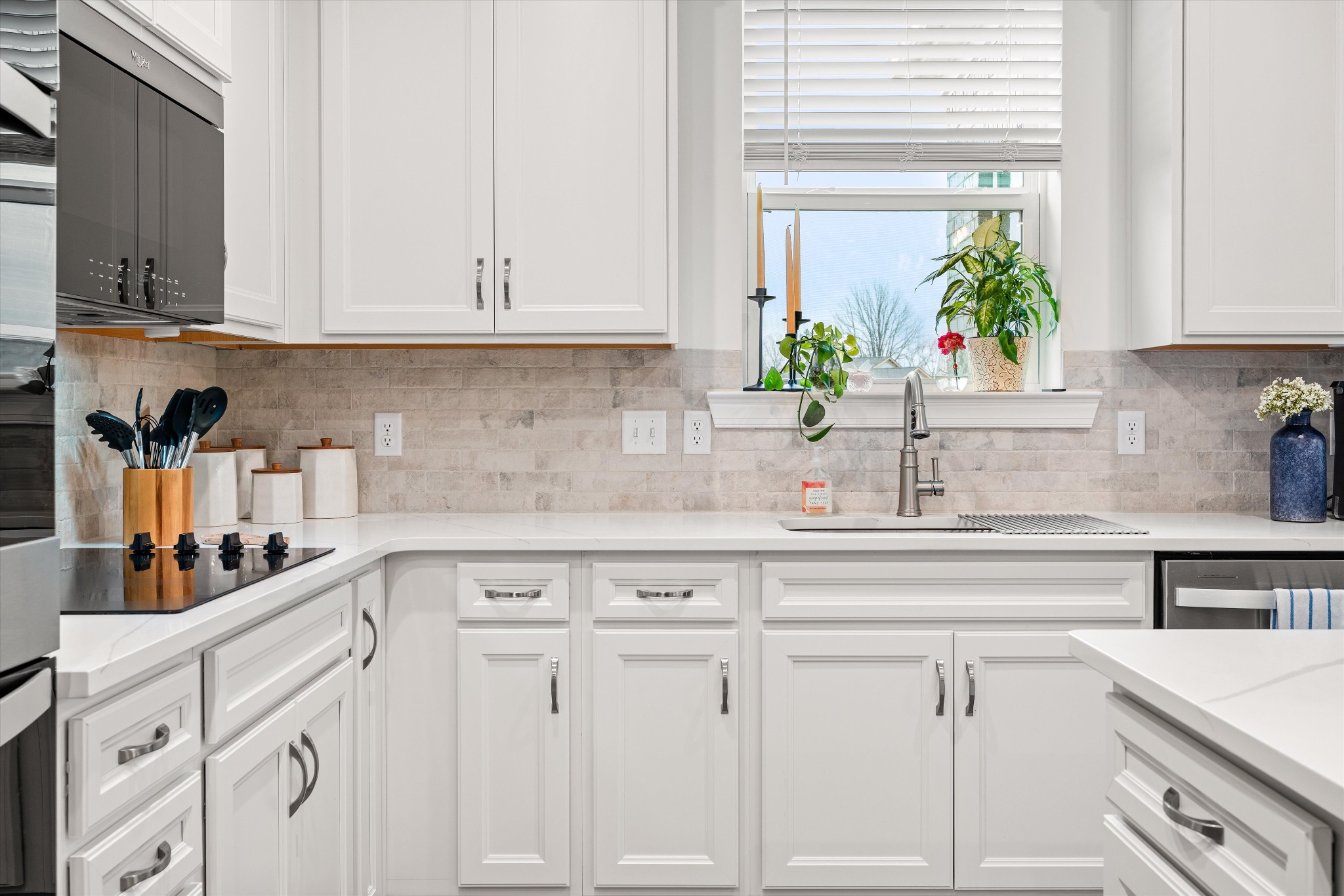 4020 Willow Belle Dr