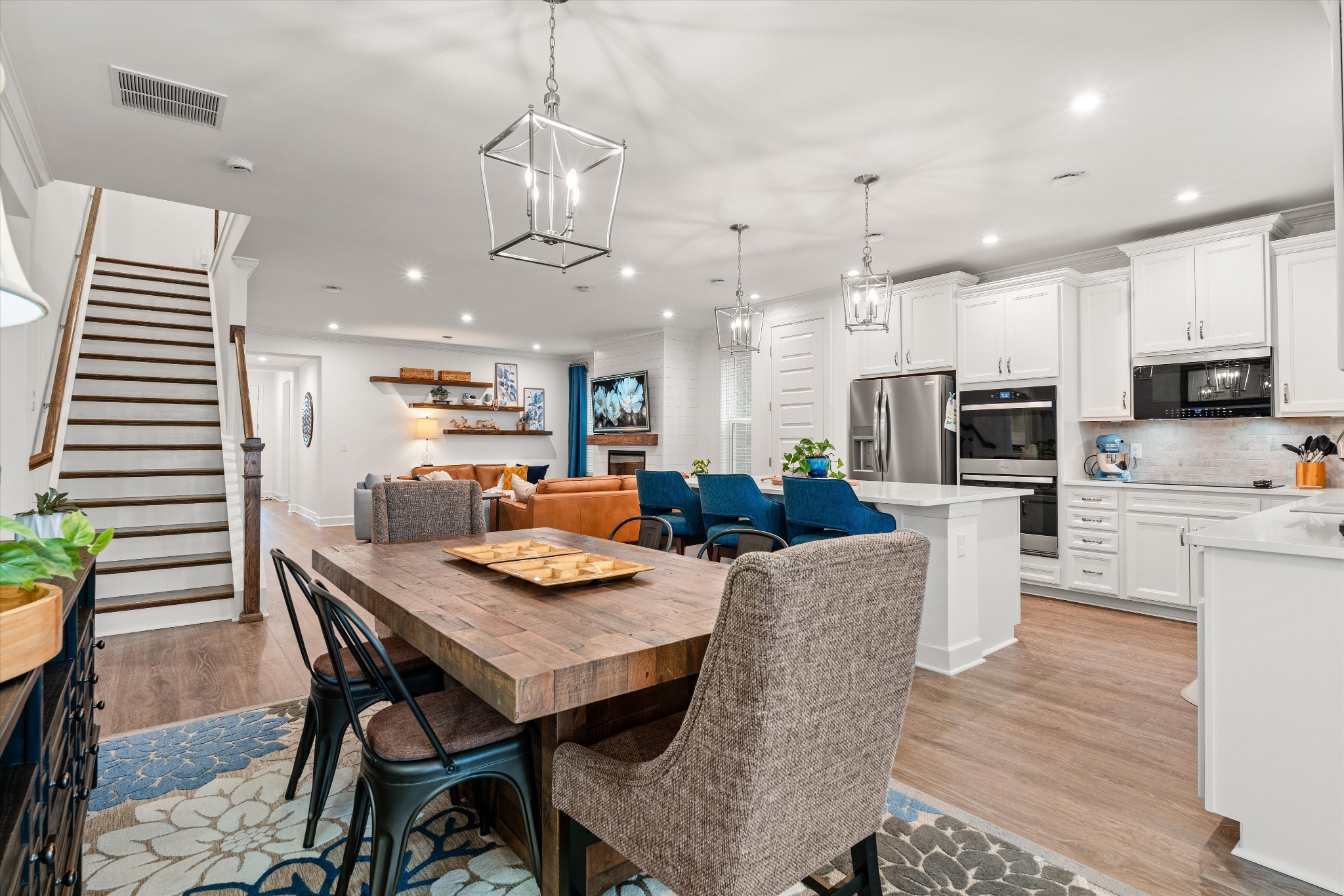 4020 Willow Belle Dr