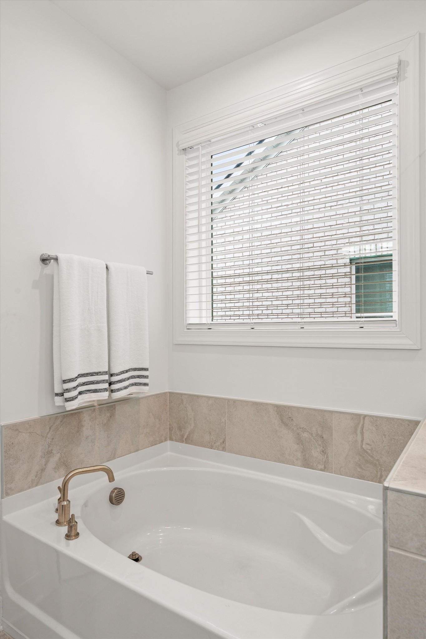 4020 Willow Belle Dr