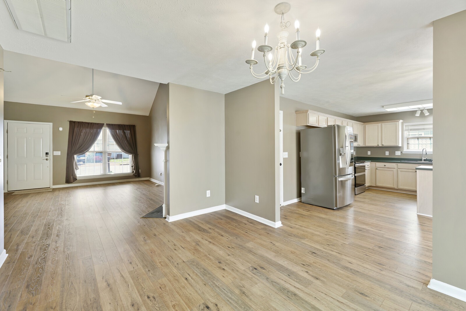 800 Thomas Bay Ct