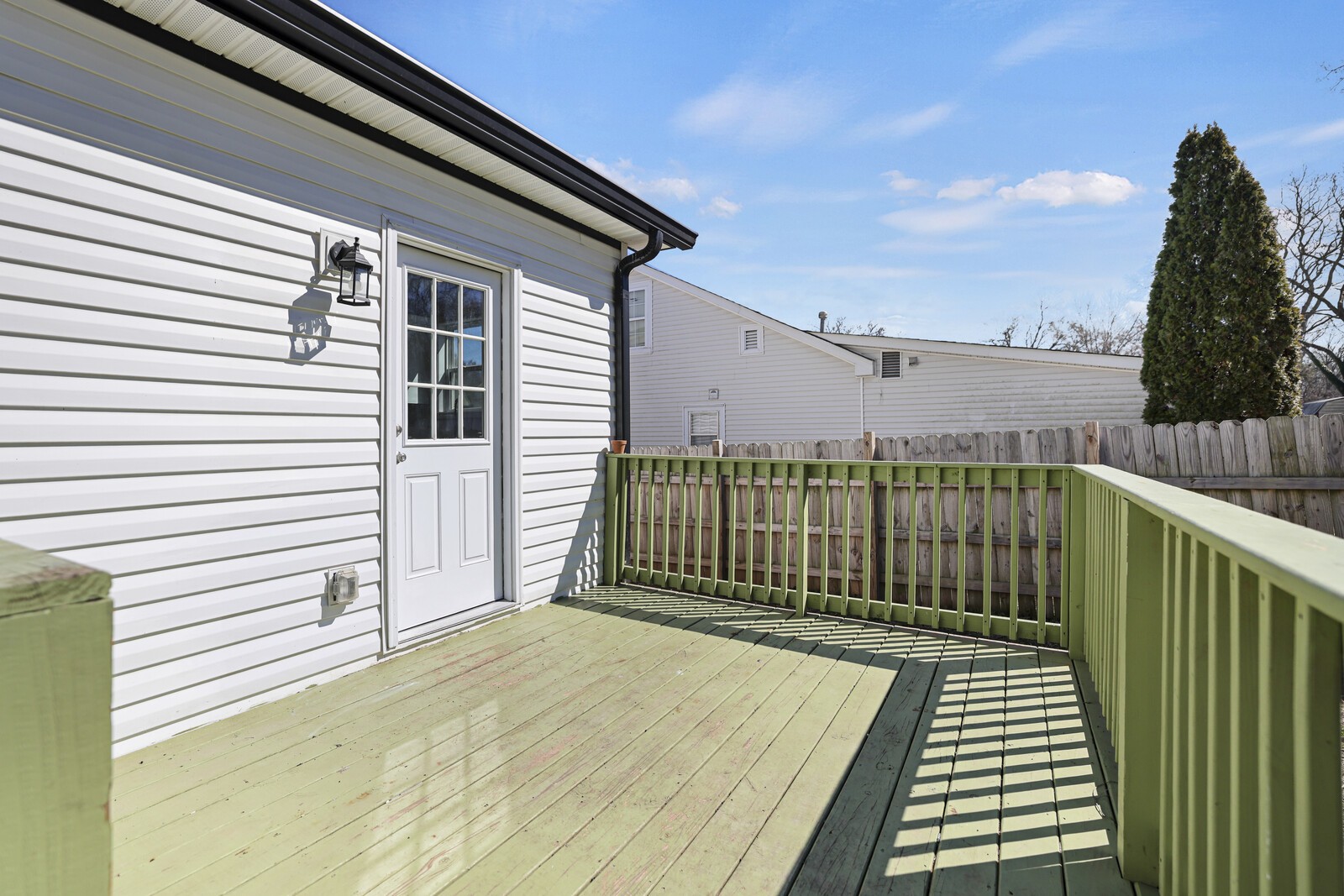 294 Morton Ave
