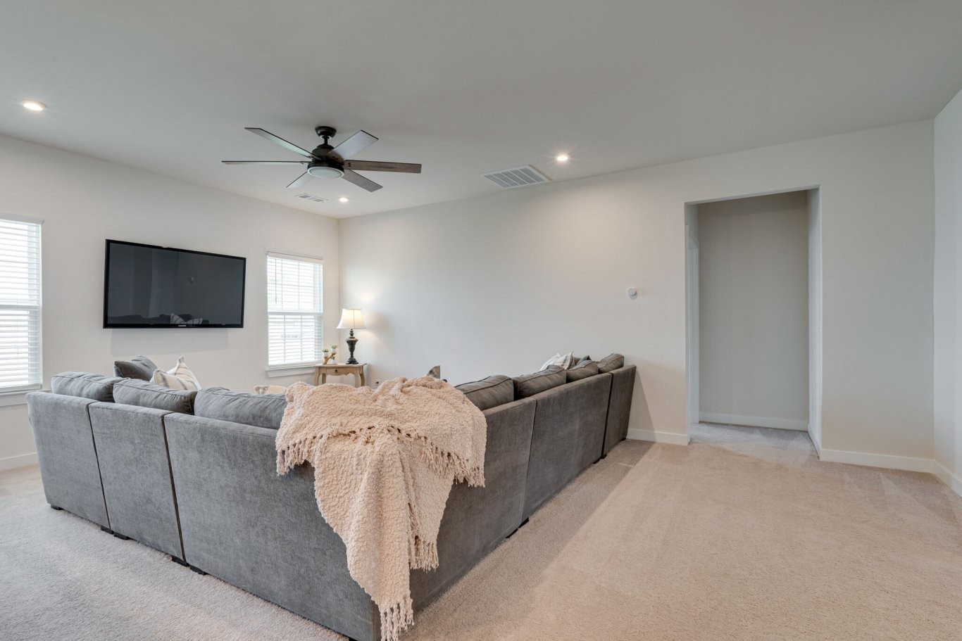 825 Raintree Dr