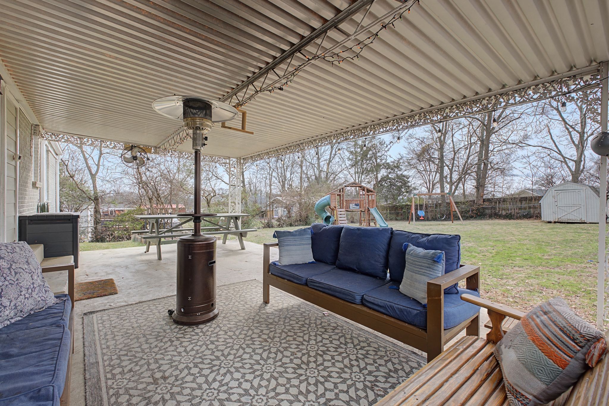 809 Chadwell Dr