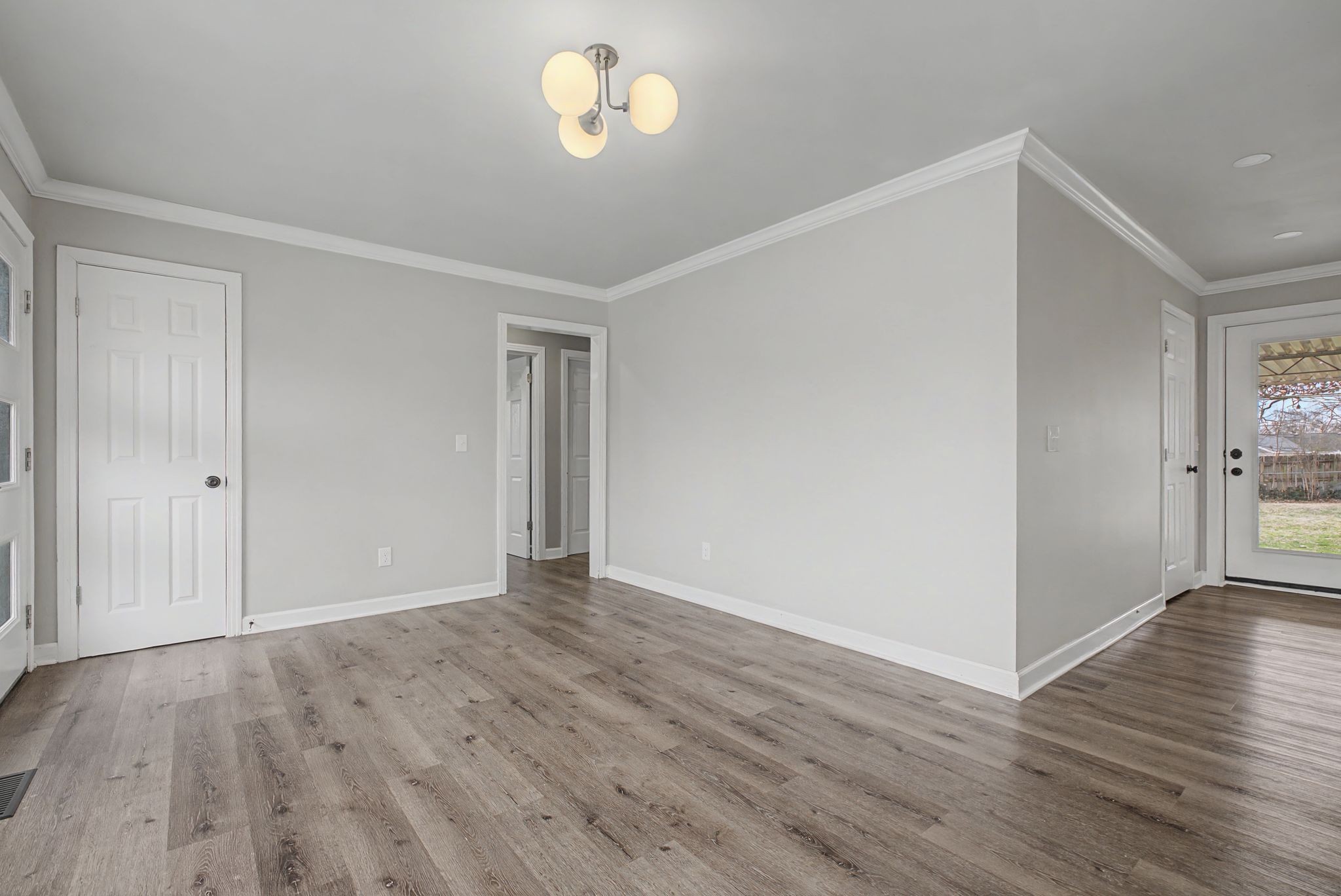809 Chadwell Dr