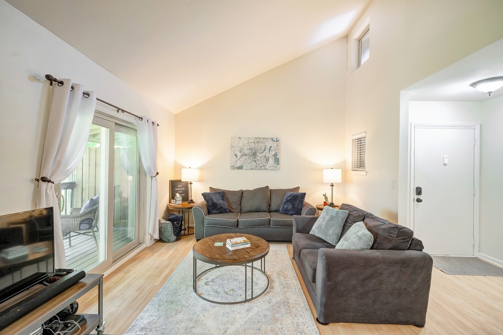 427 Summit Ridge Pl