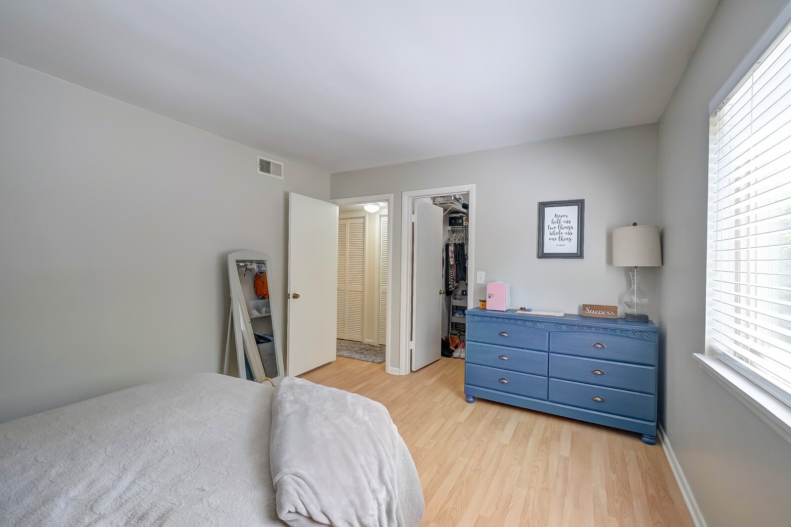 427 Summit Ridge Pl
