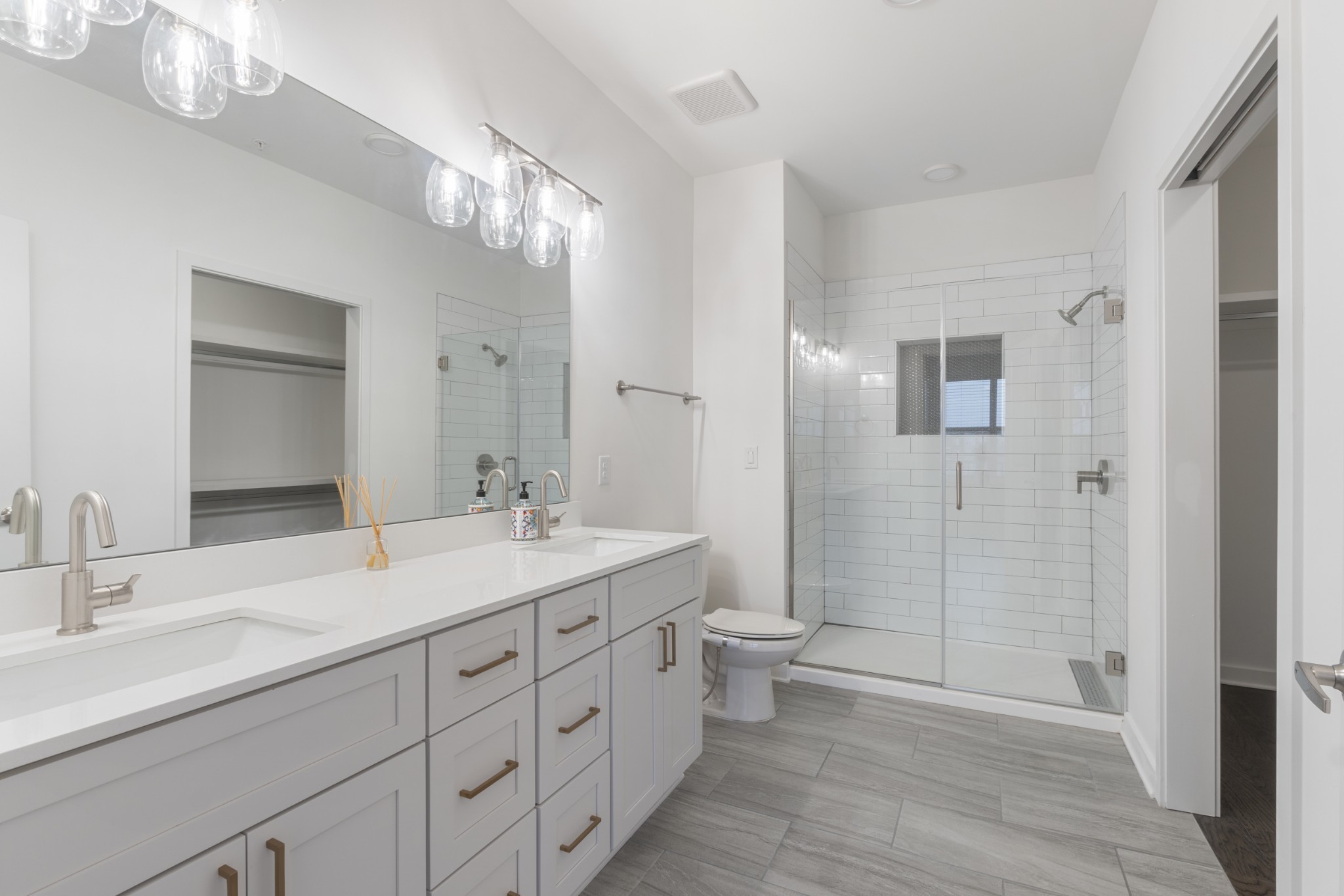 1677 54th Ave, N Unit: 340