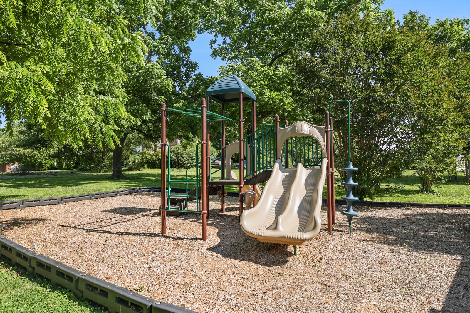 1905 Bunbury Ct