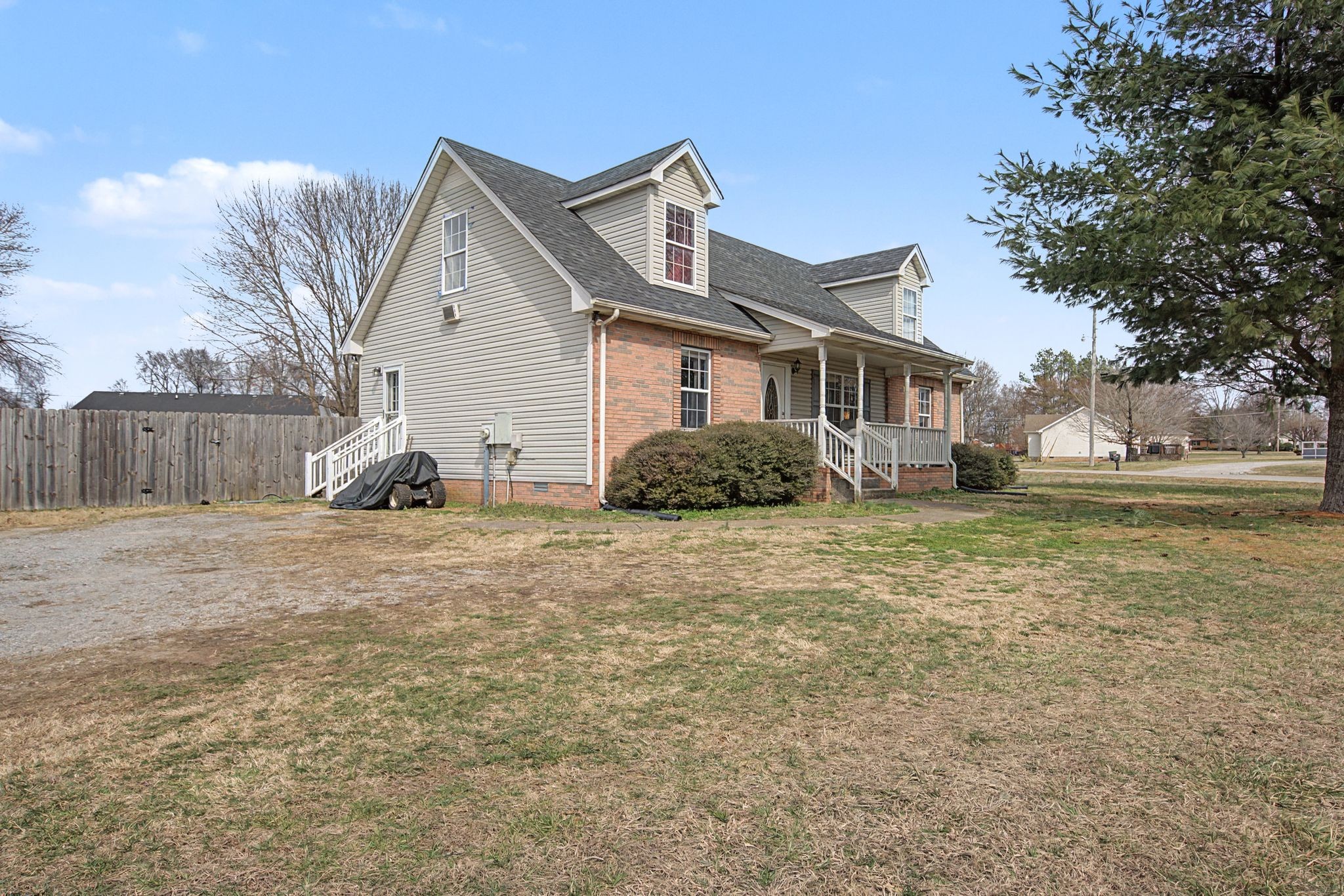 105 Cora St