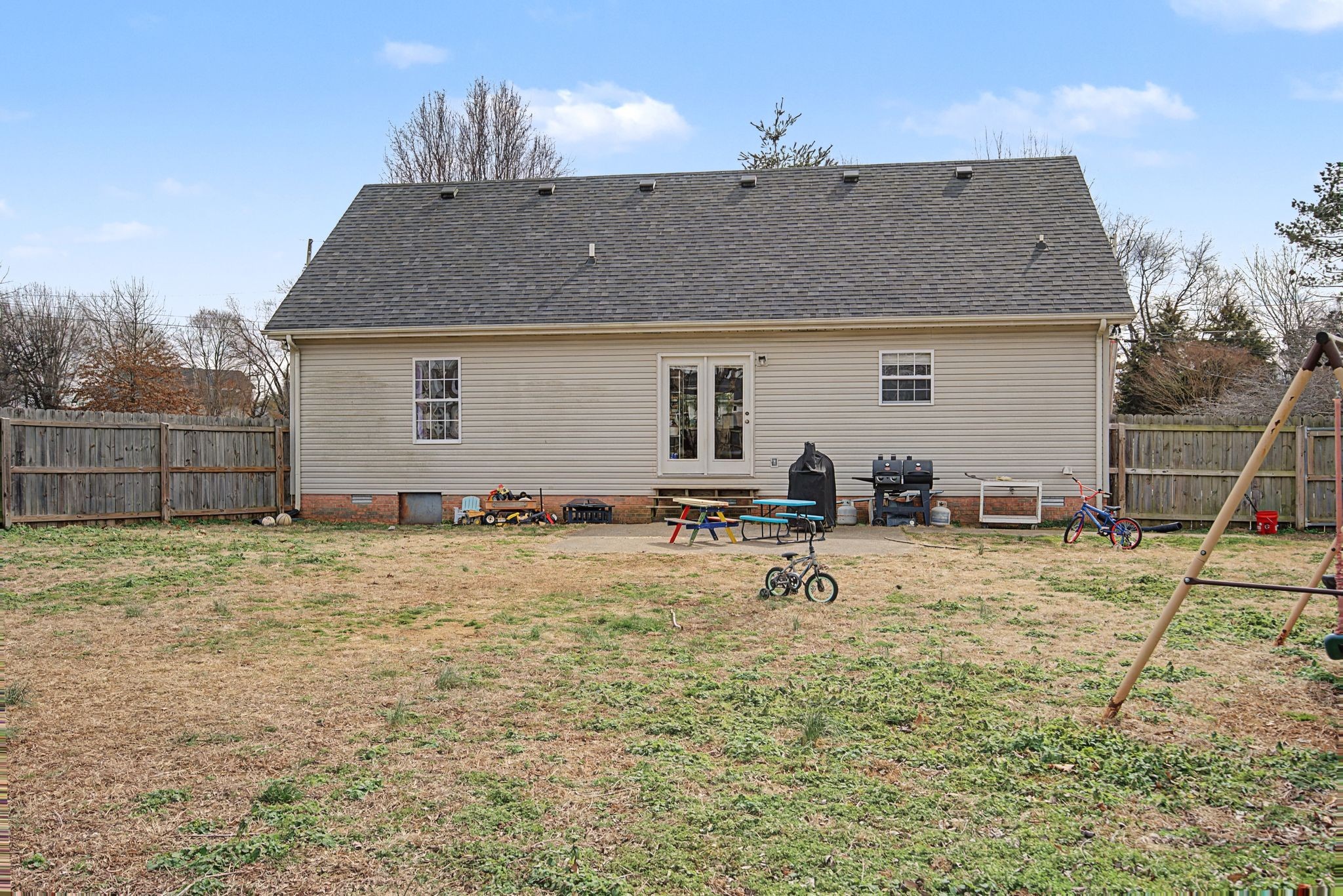 105 Cora St