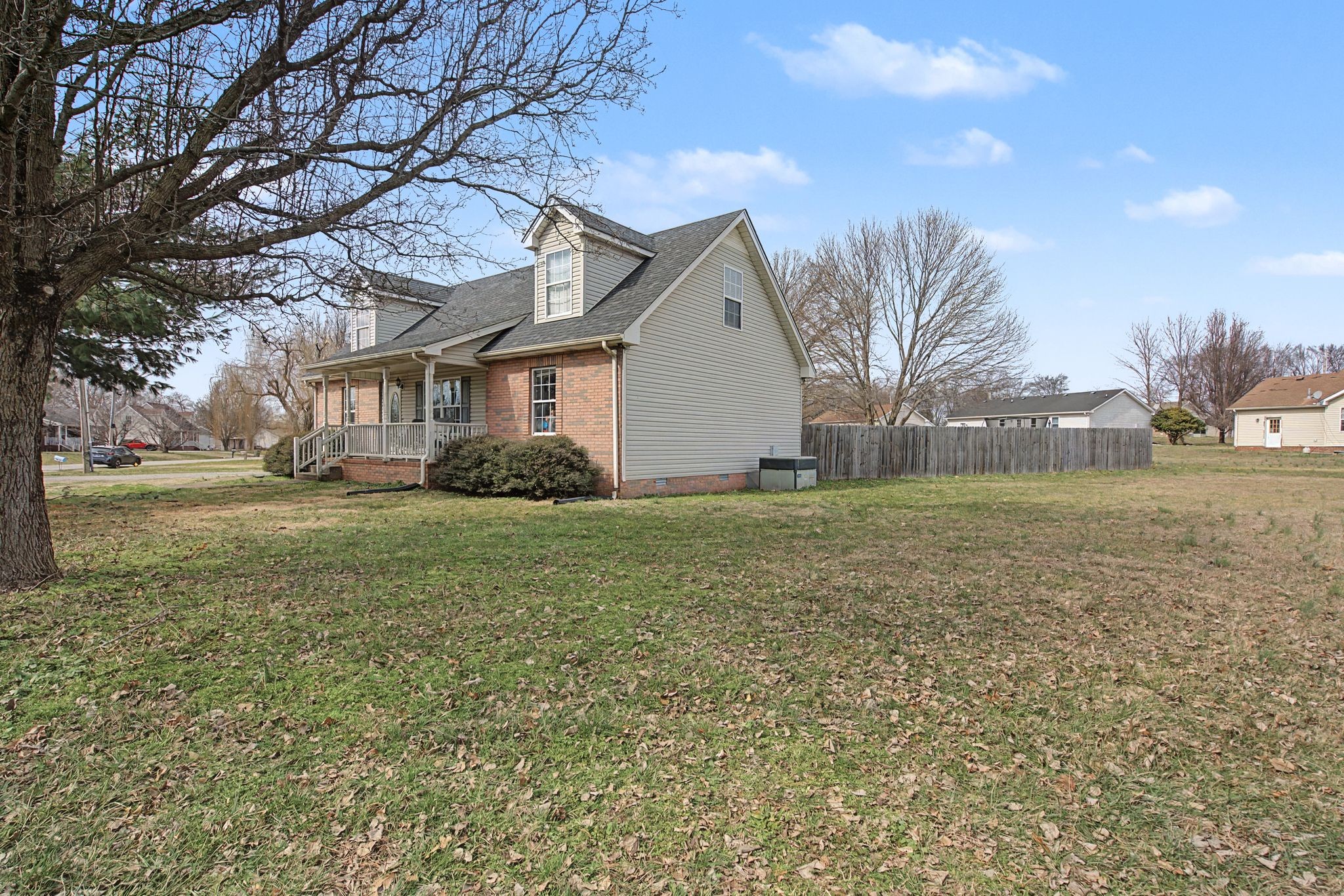 105 Cora St