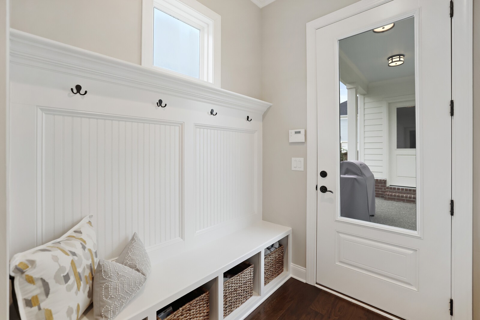 545 Sydenham Dr
