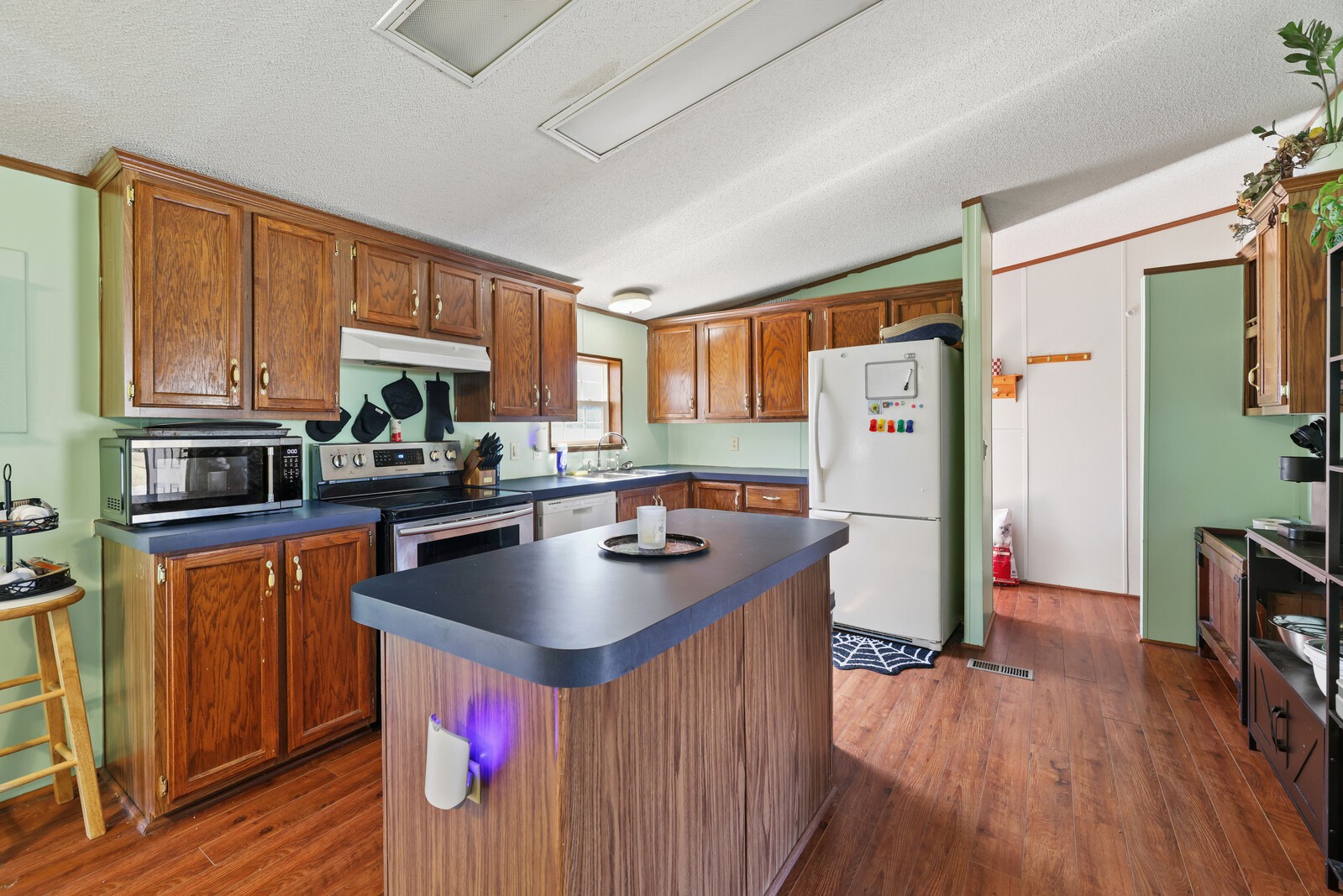 108 Bobsway Dr
