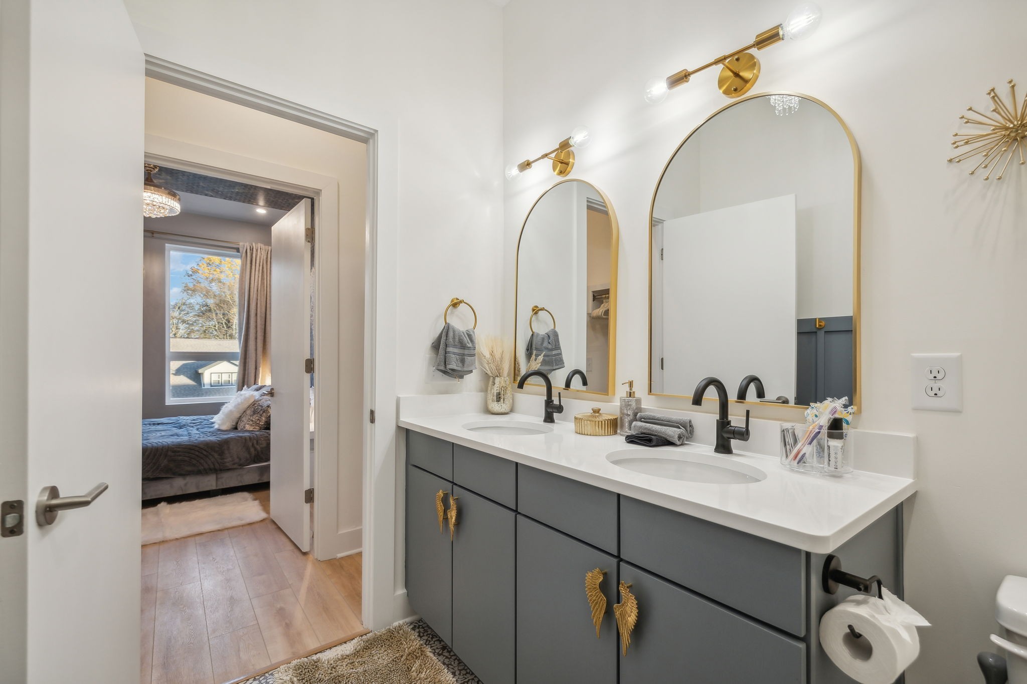 1310 Lischey Ave Unit: 306