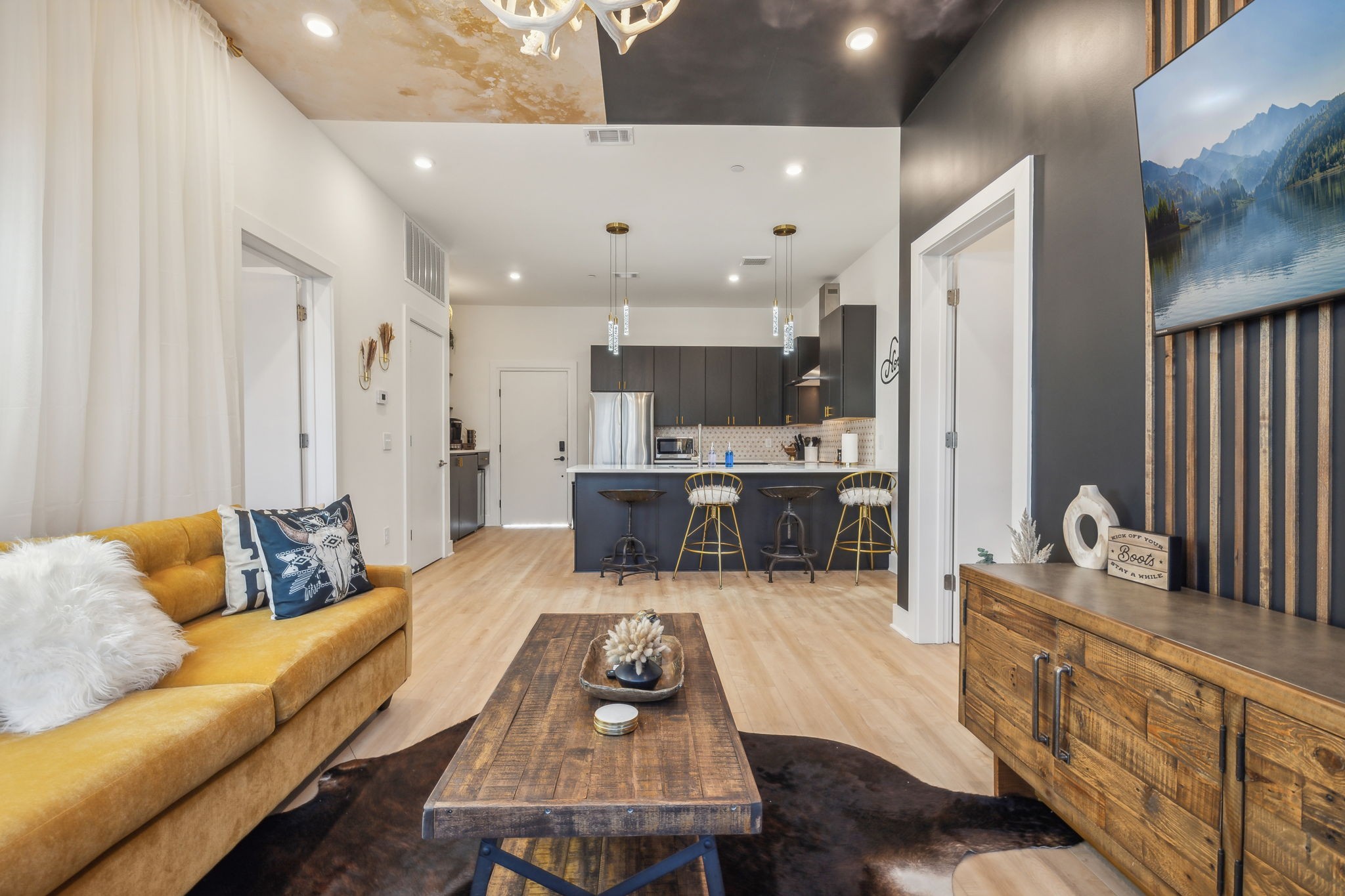 1310 Lischey Ave Unit: 306