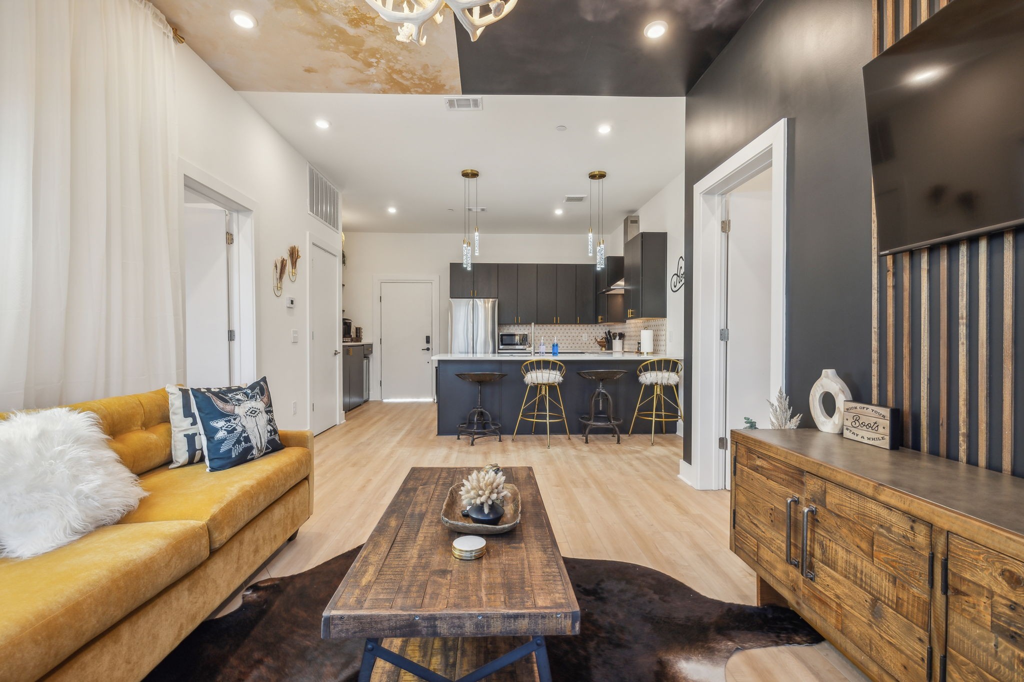 1310 Lischey Ave Unit: 306