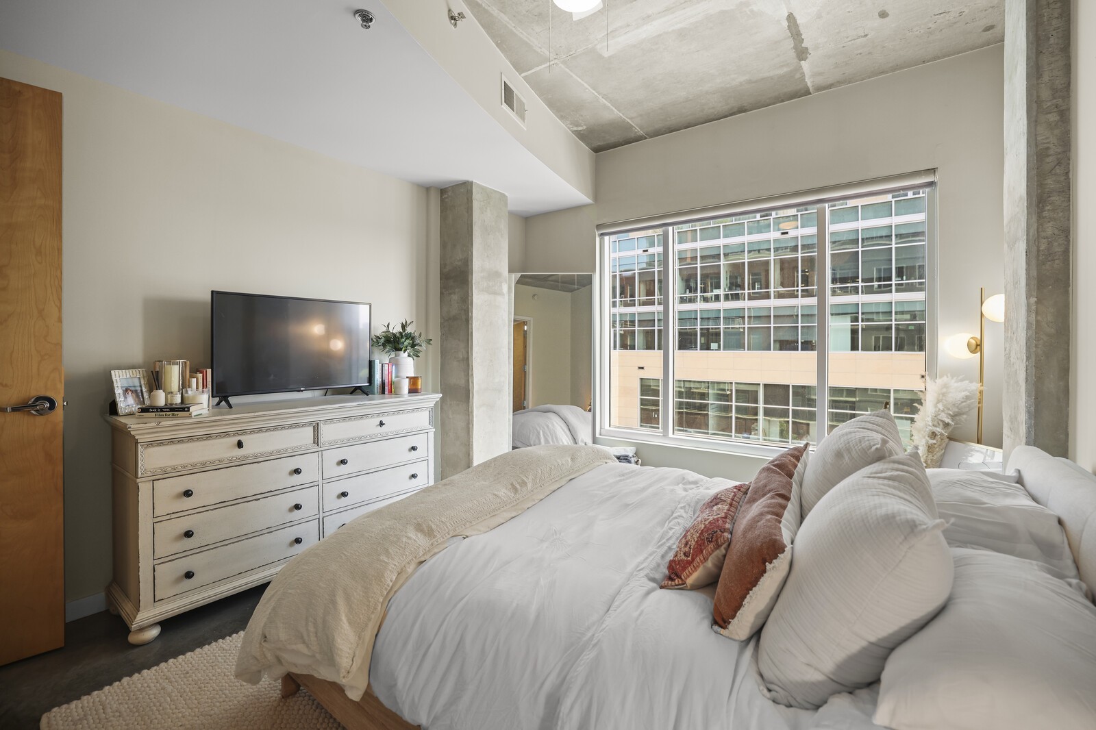 600 12th Ave S Unit: 620