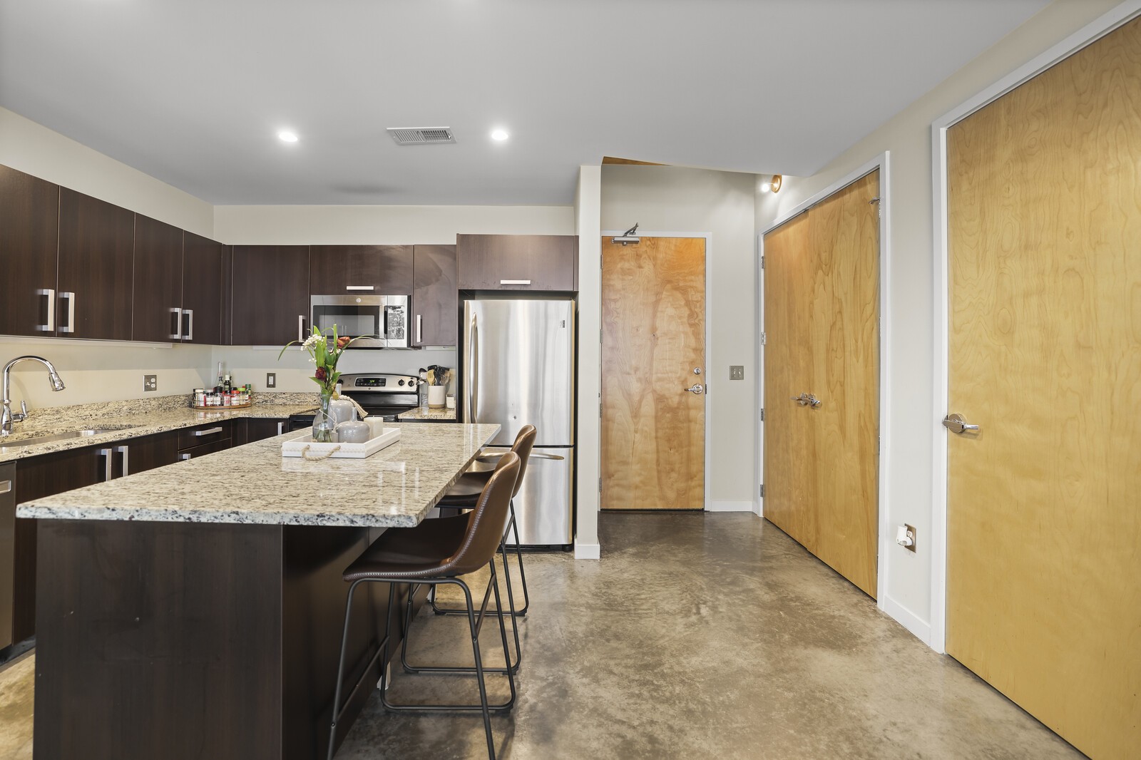 600 12th Ave S Unit: 620