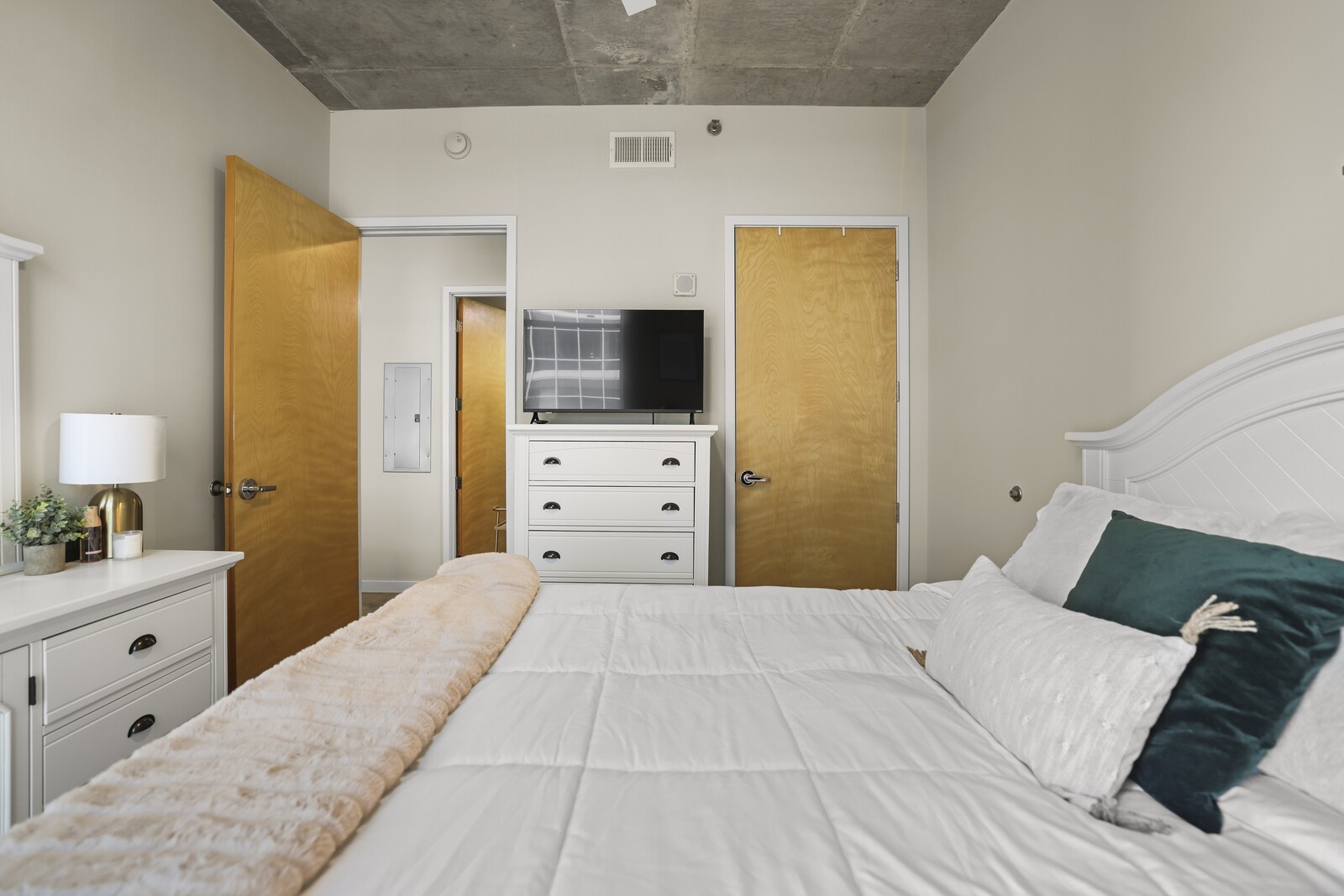 600 12th Ave S Unit: 620