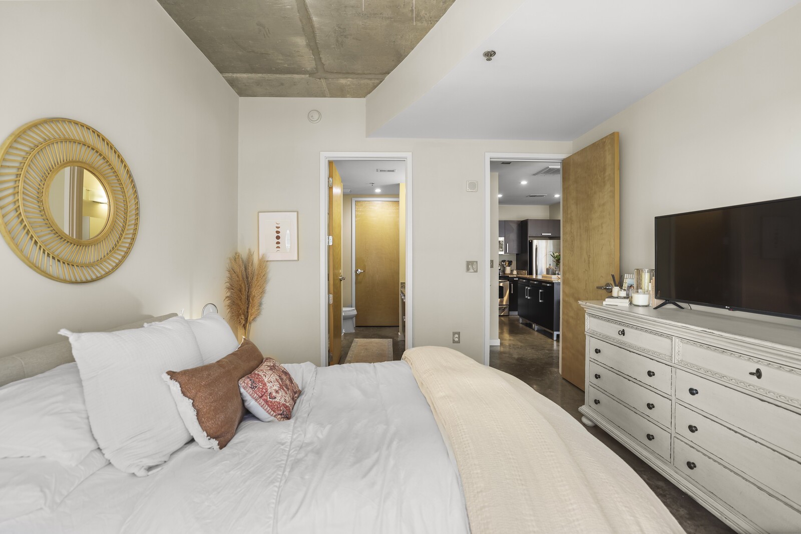 600 12th Ave S Unit: 620