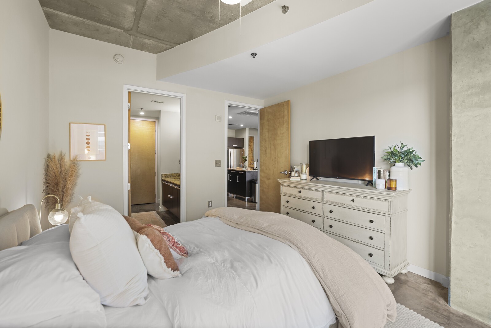 600 12th Ave S Unit: 620