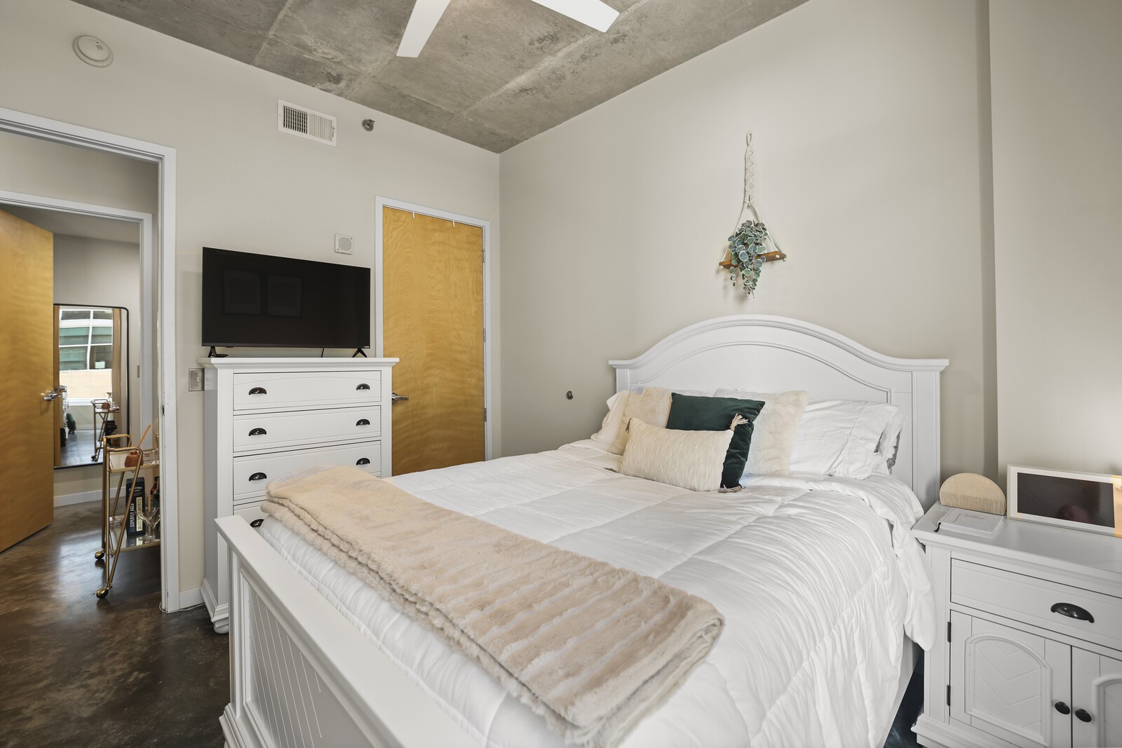 600 12th Ave S Unit: 620