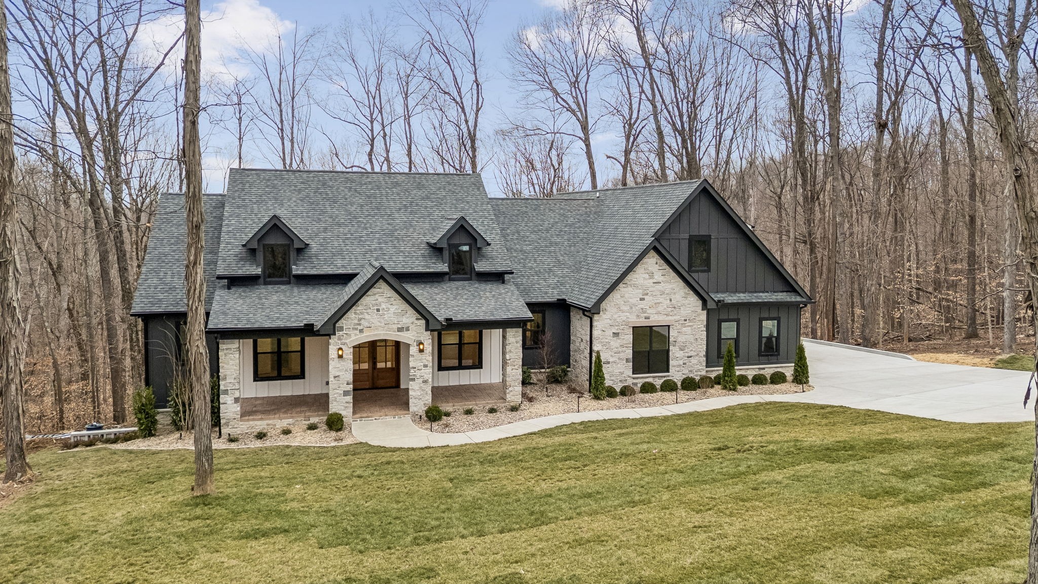 8678 Poplar Creek Rd