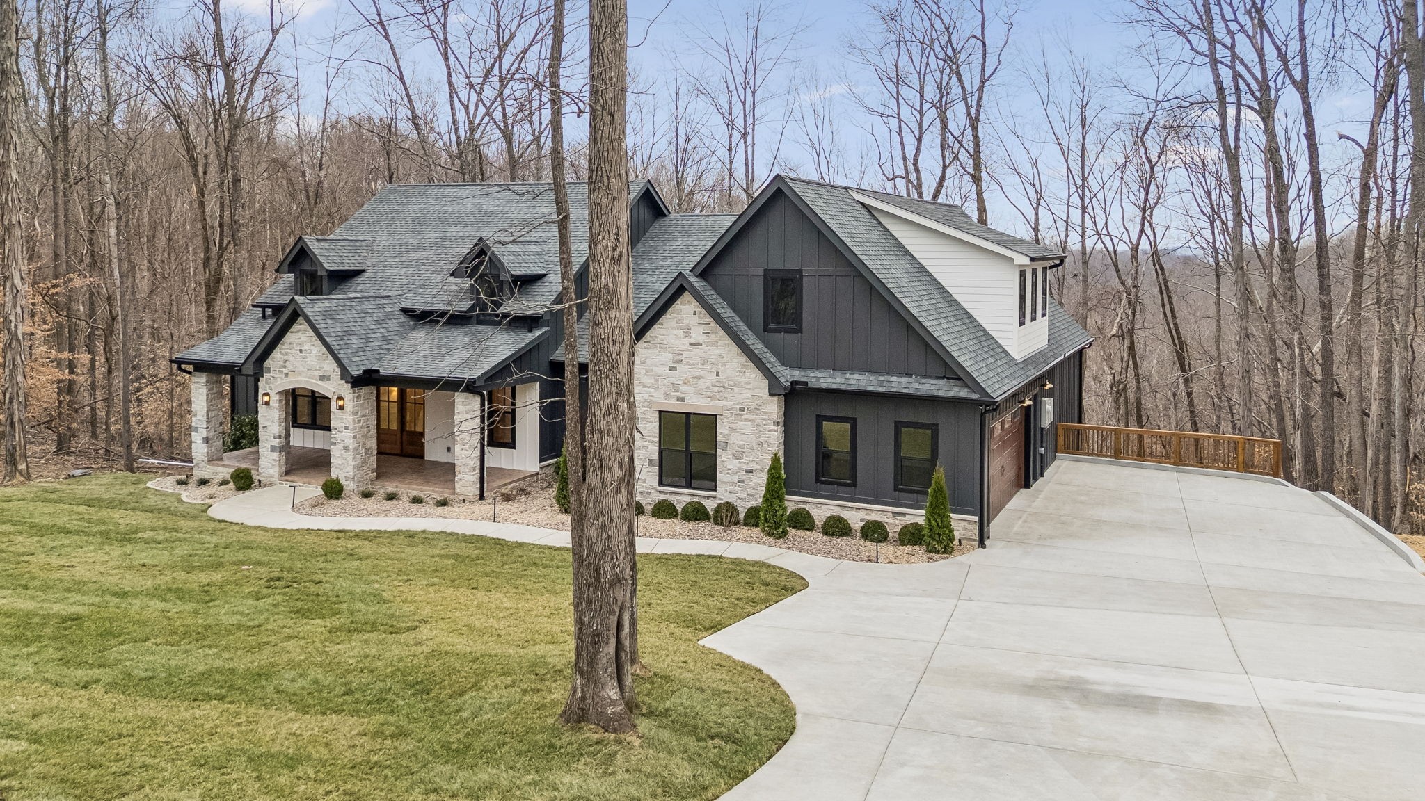 8678 Poplar Creek Rd