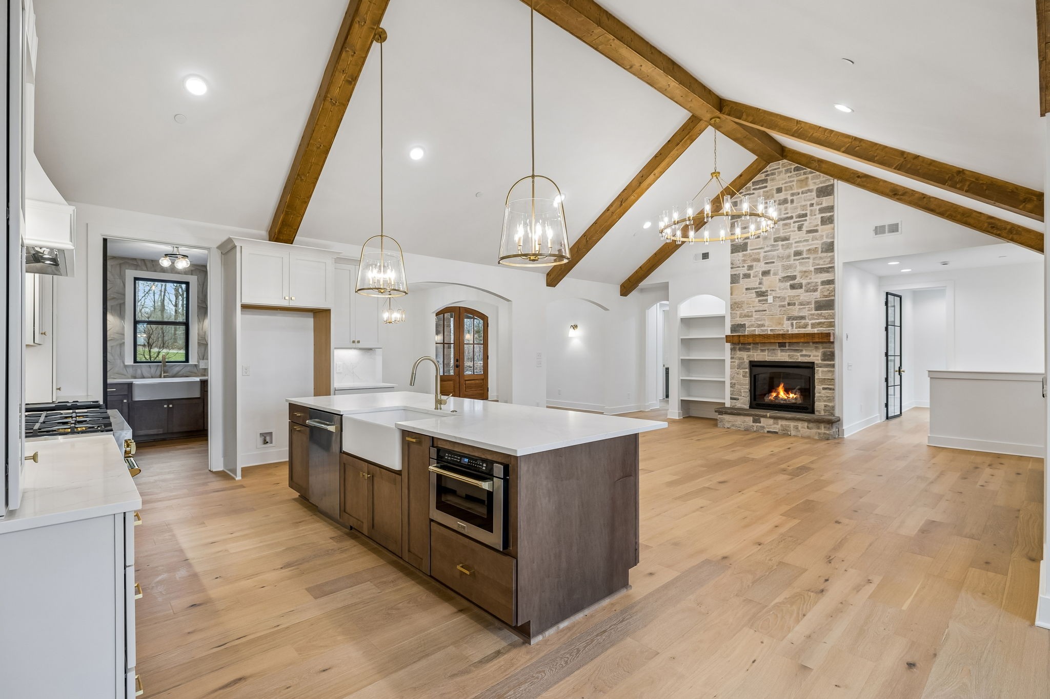 8678 Poplar Creek Rd