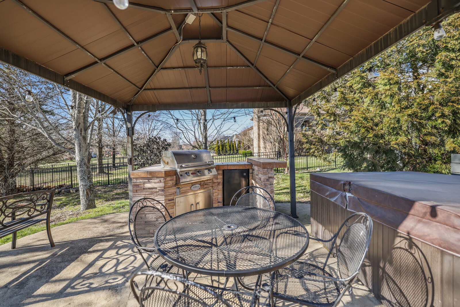 1829 Bronwyn Ct