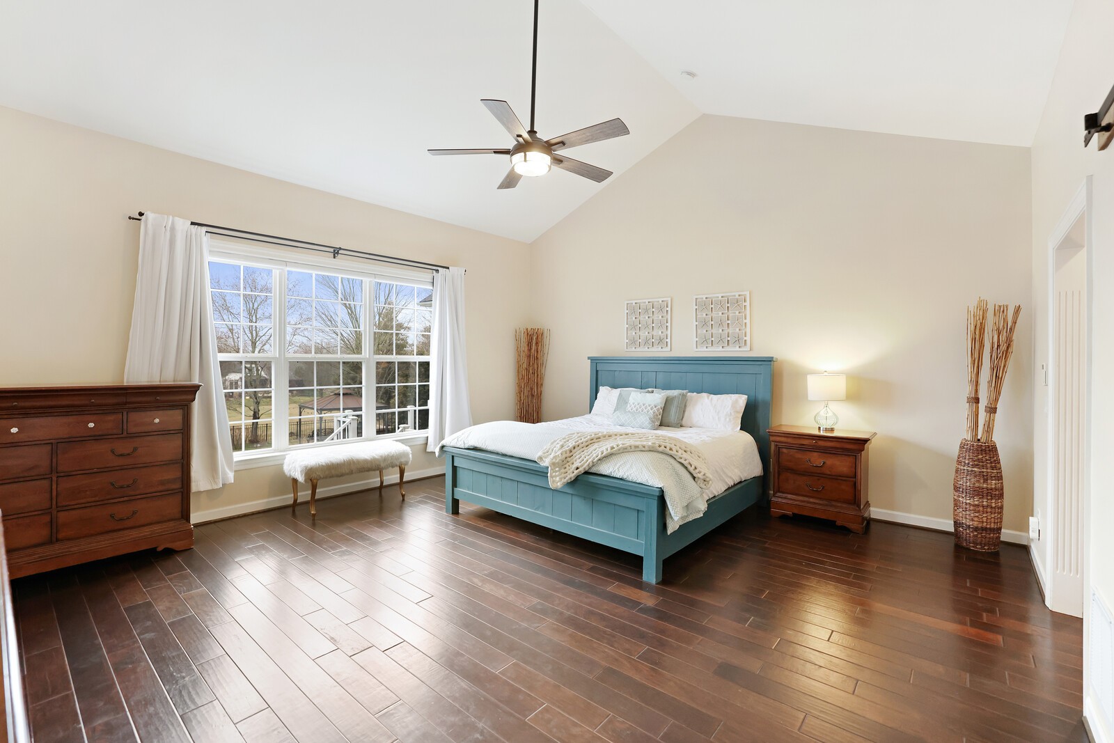 1829 Bronwyn Ct
