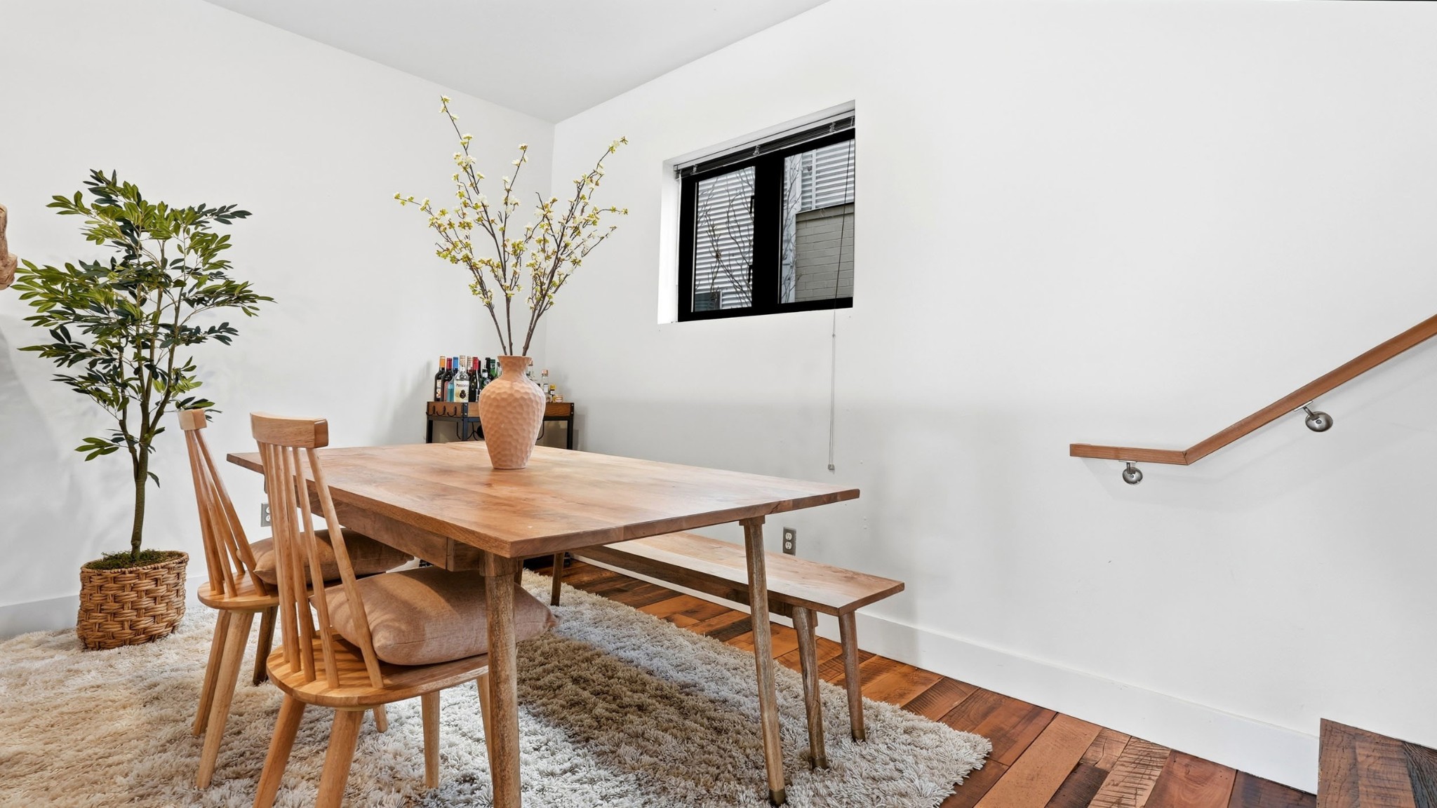 1225 4th Ave, S Unit: 114