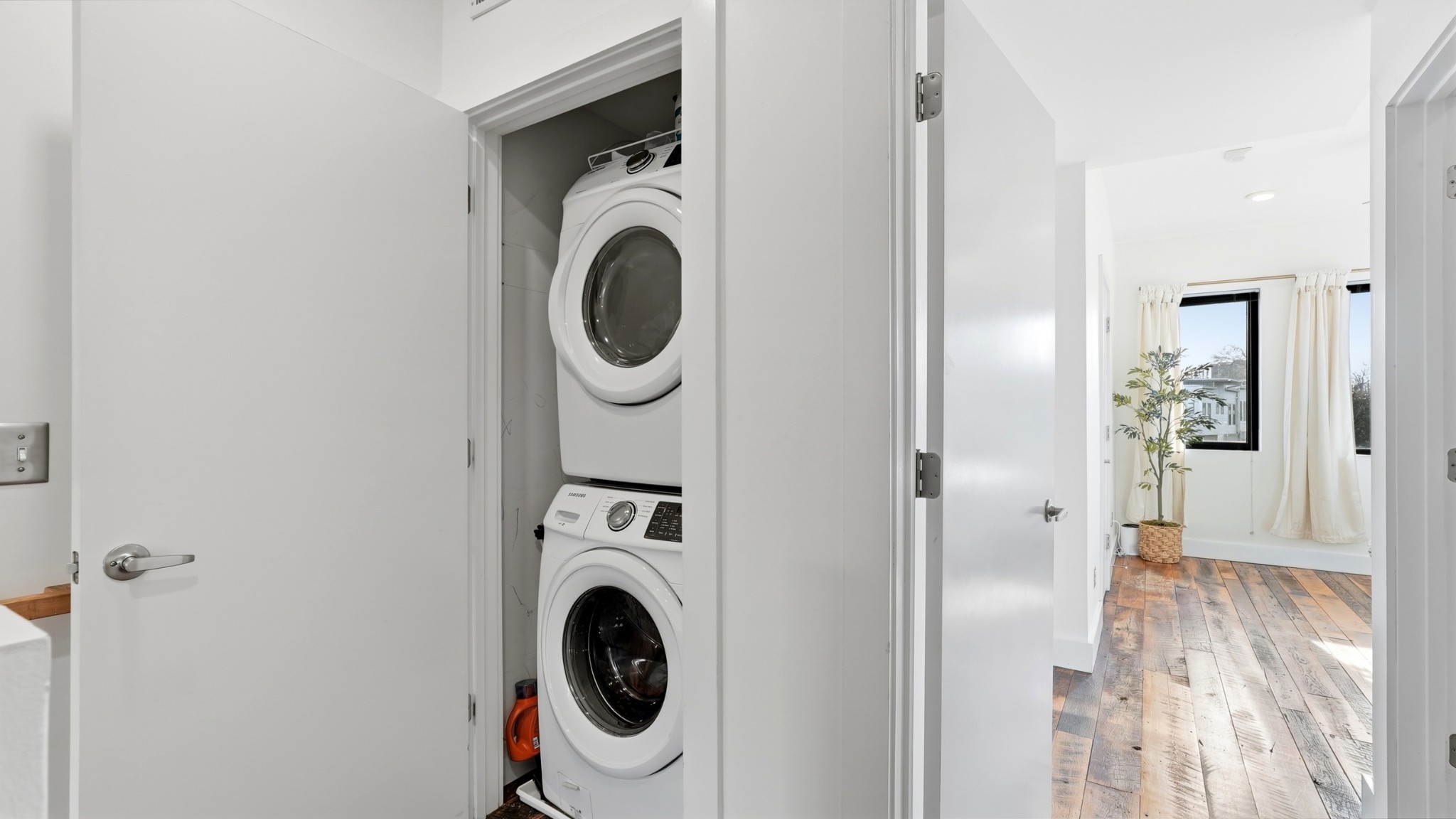 1225 4th Ave, S Unit: 114