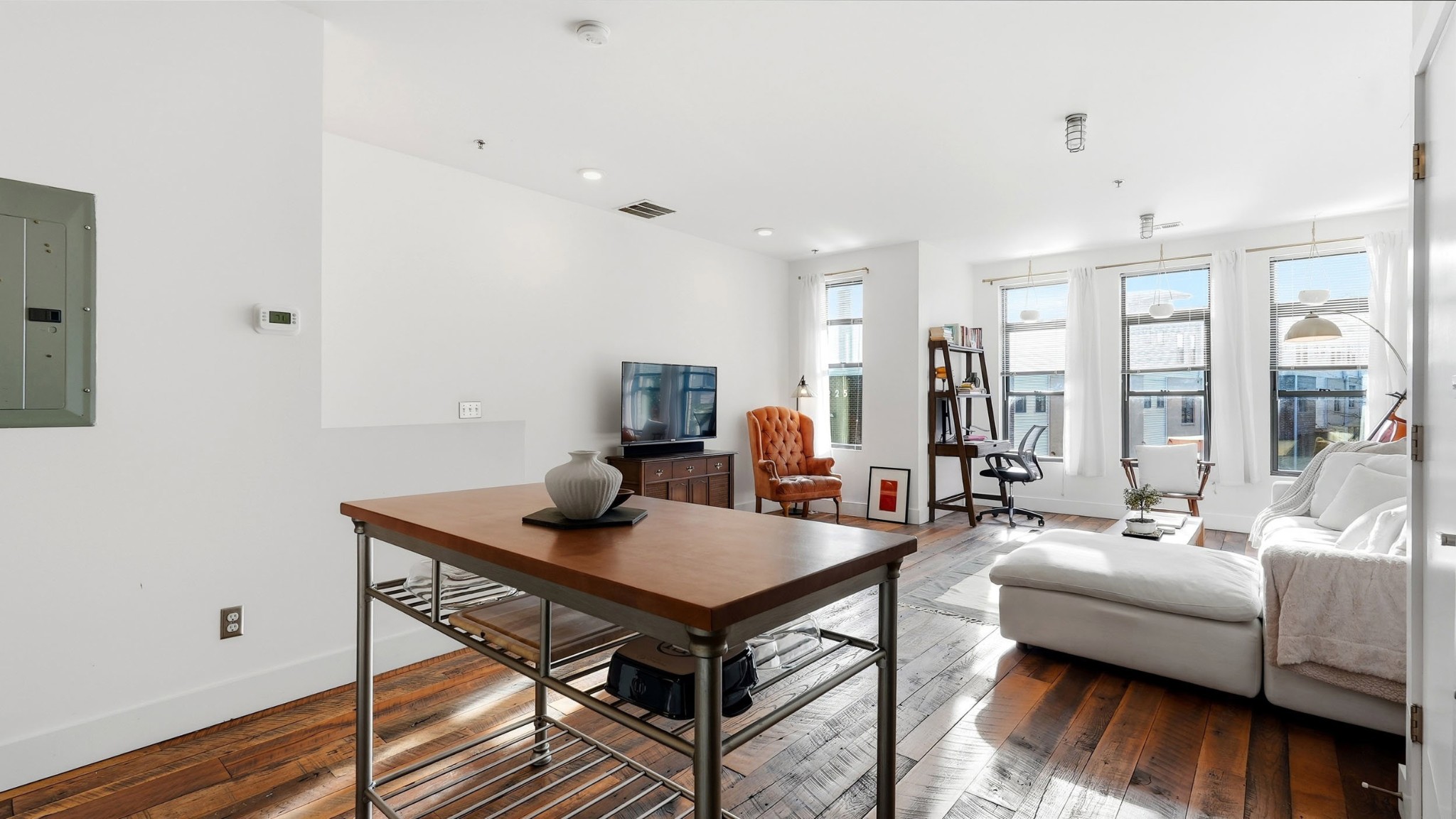 1225 4th Ave, S Unit: 114