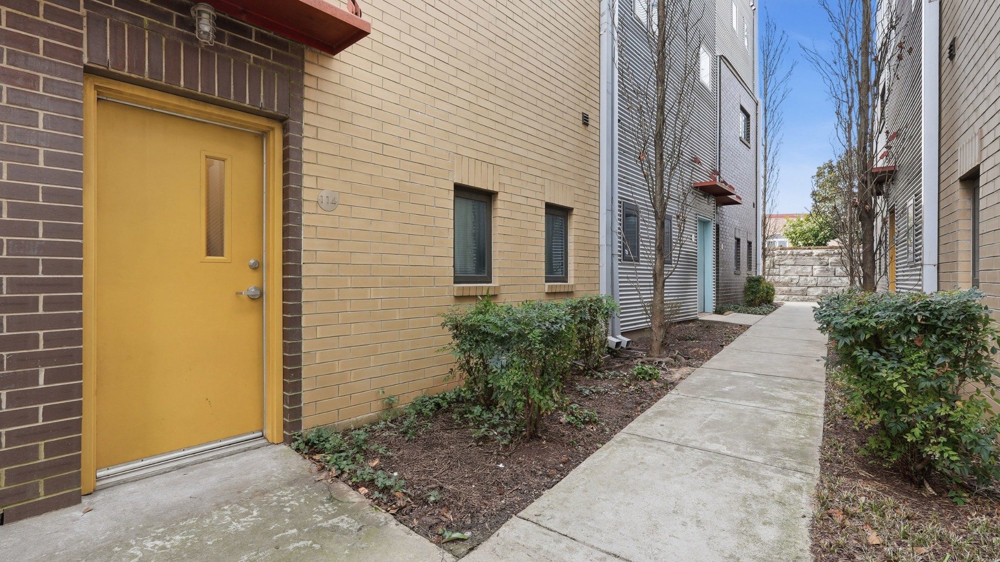 1225 4th Ave, S Unit: 114