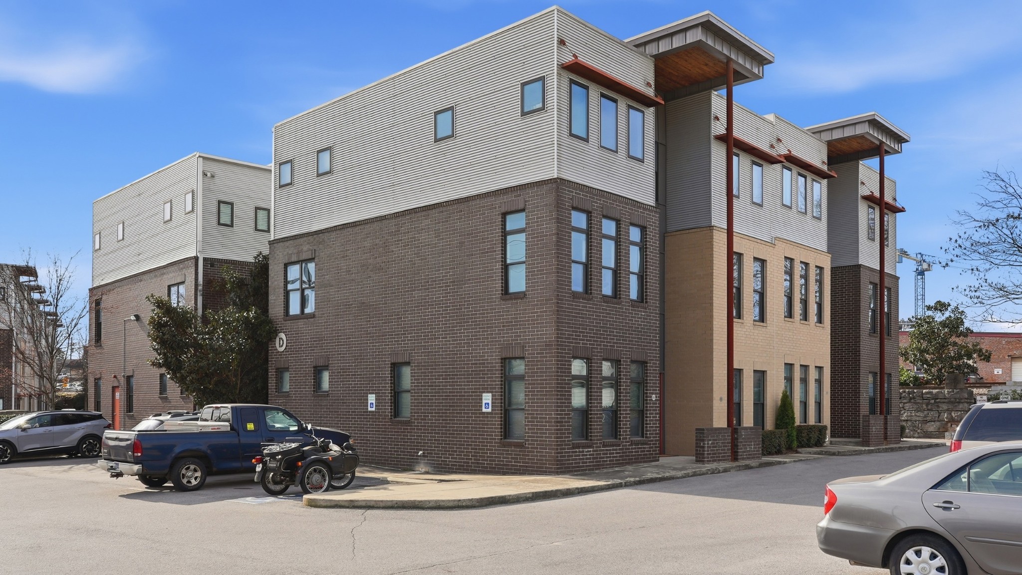 1225 4th Ave, S Unit: 114