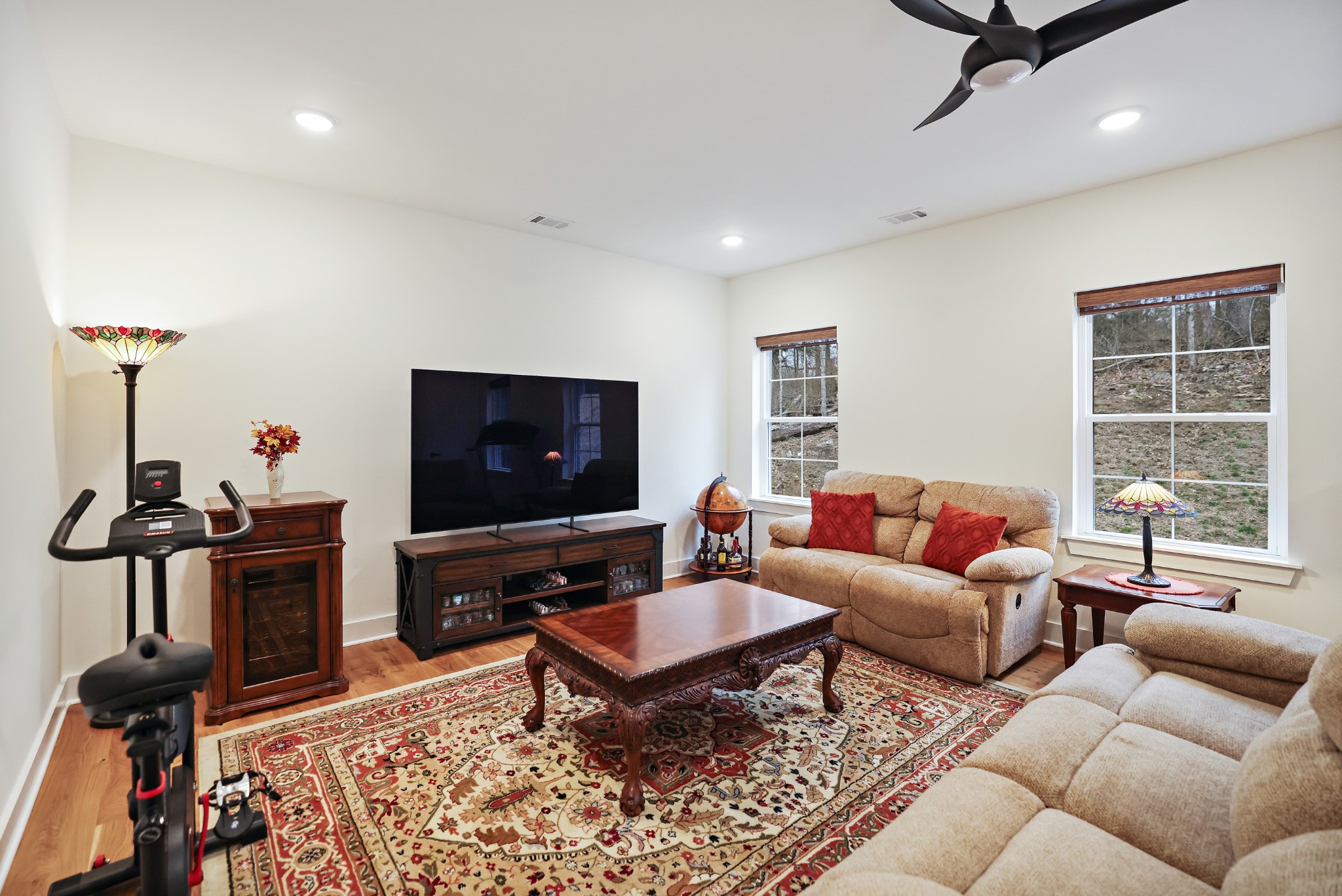 7674 Sawyer Brown Rd