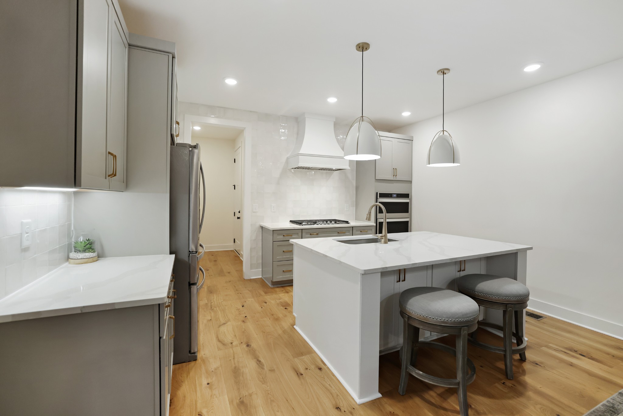 7674 Sawyer Brown Rd