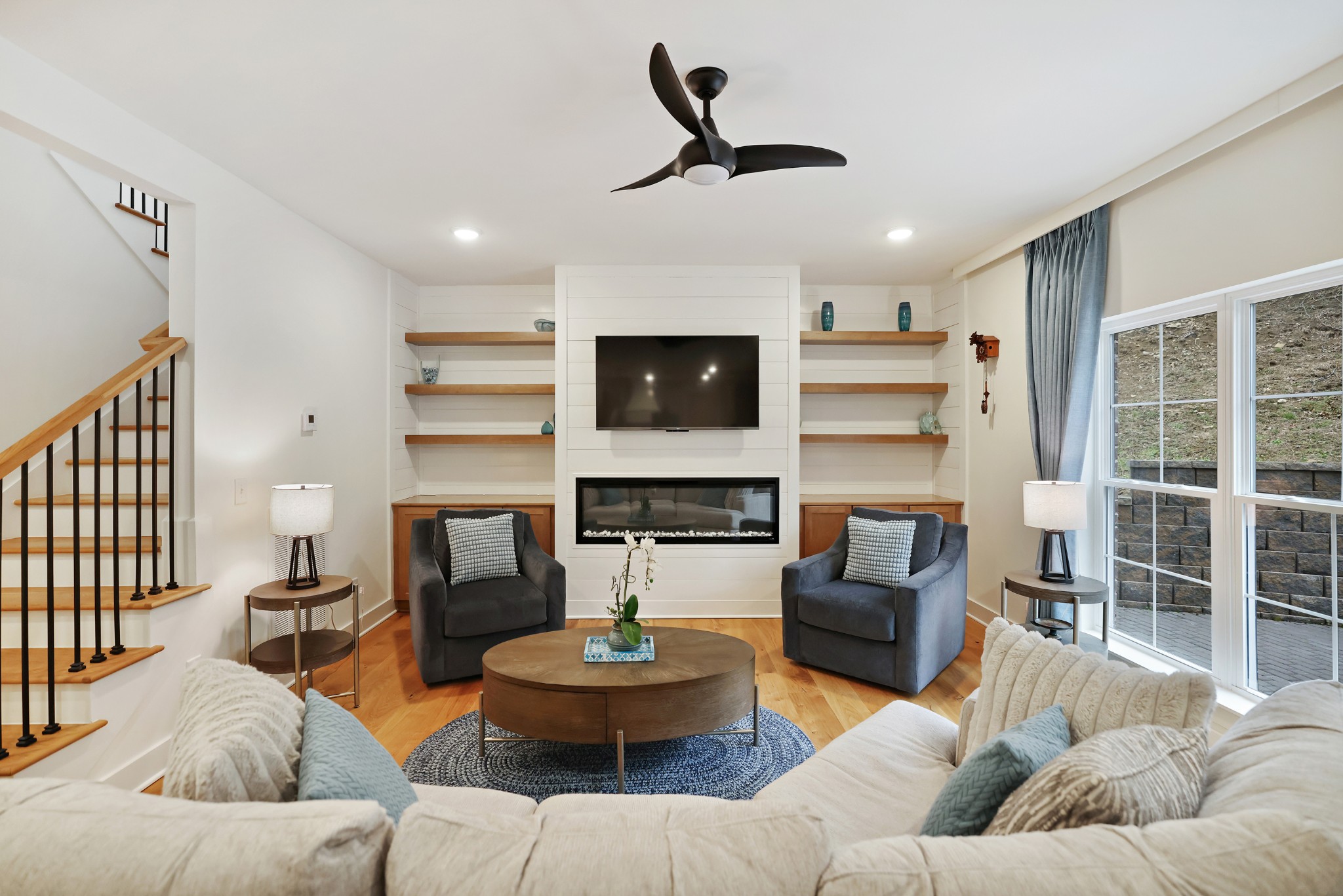 7674 Sawyer Brown Rd